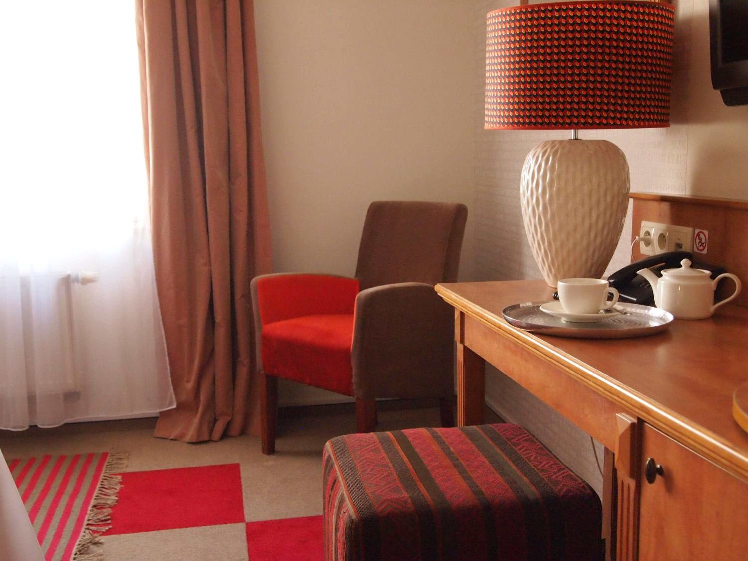 Classic Double Room - Photo 13