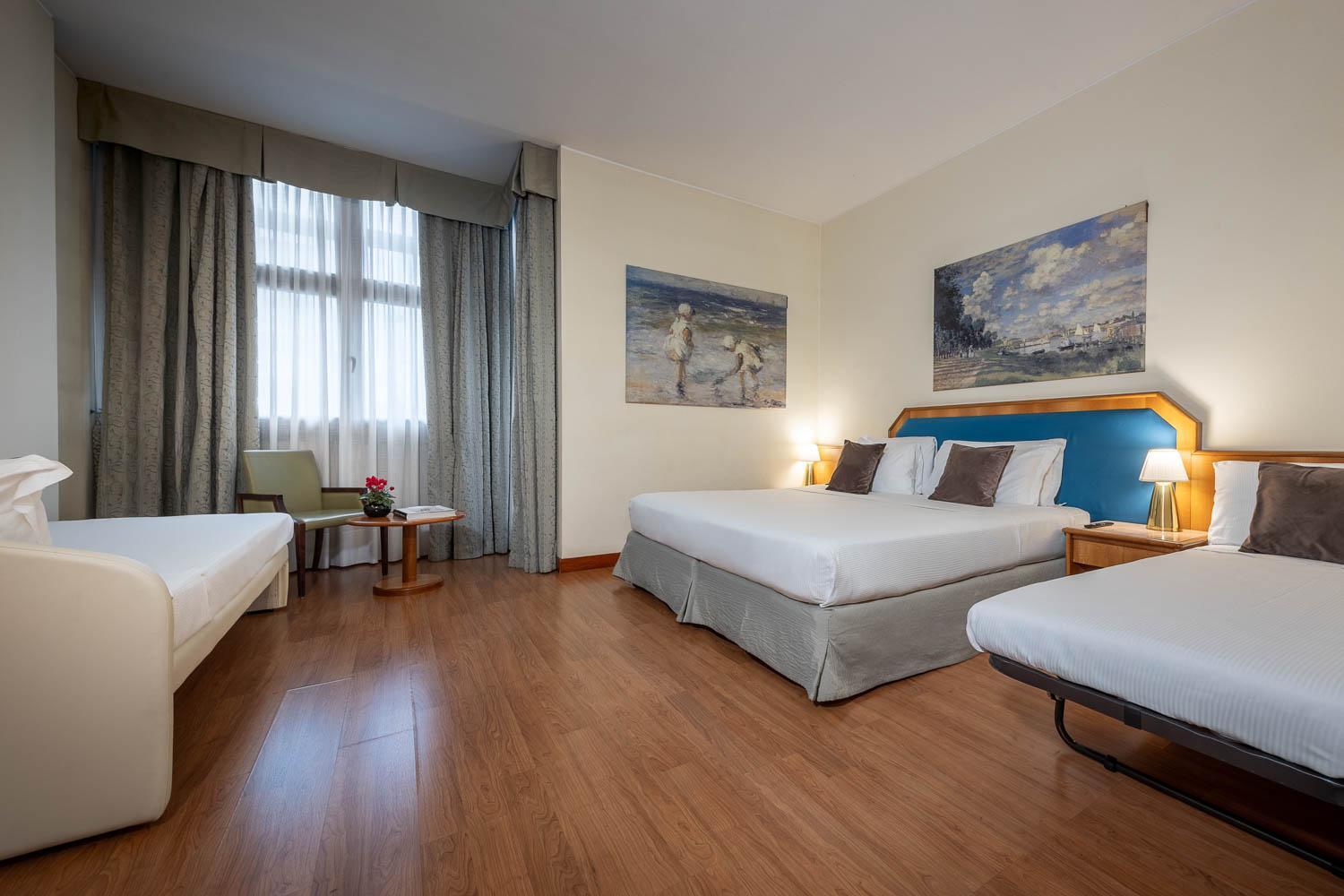 Superior Quadruple Room - Photo 3