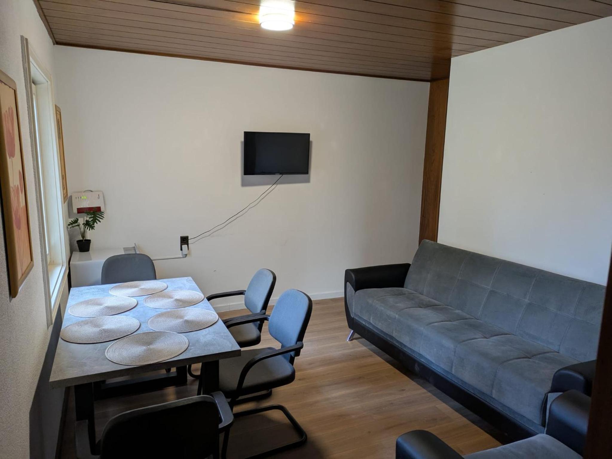 Three-Bedroom Apartment photo 2