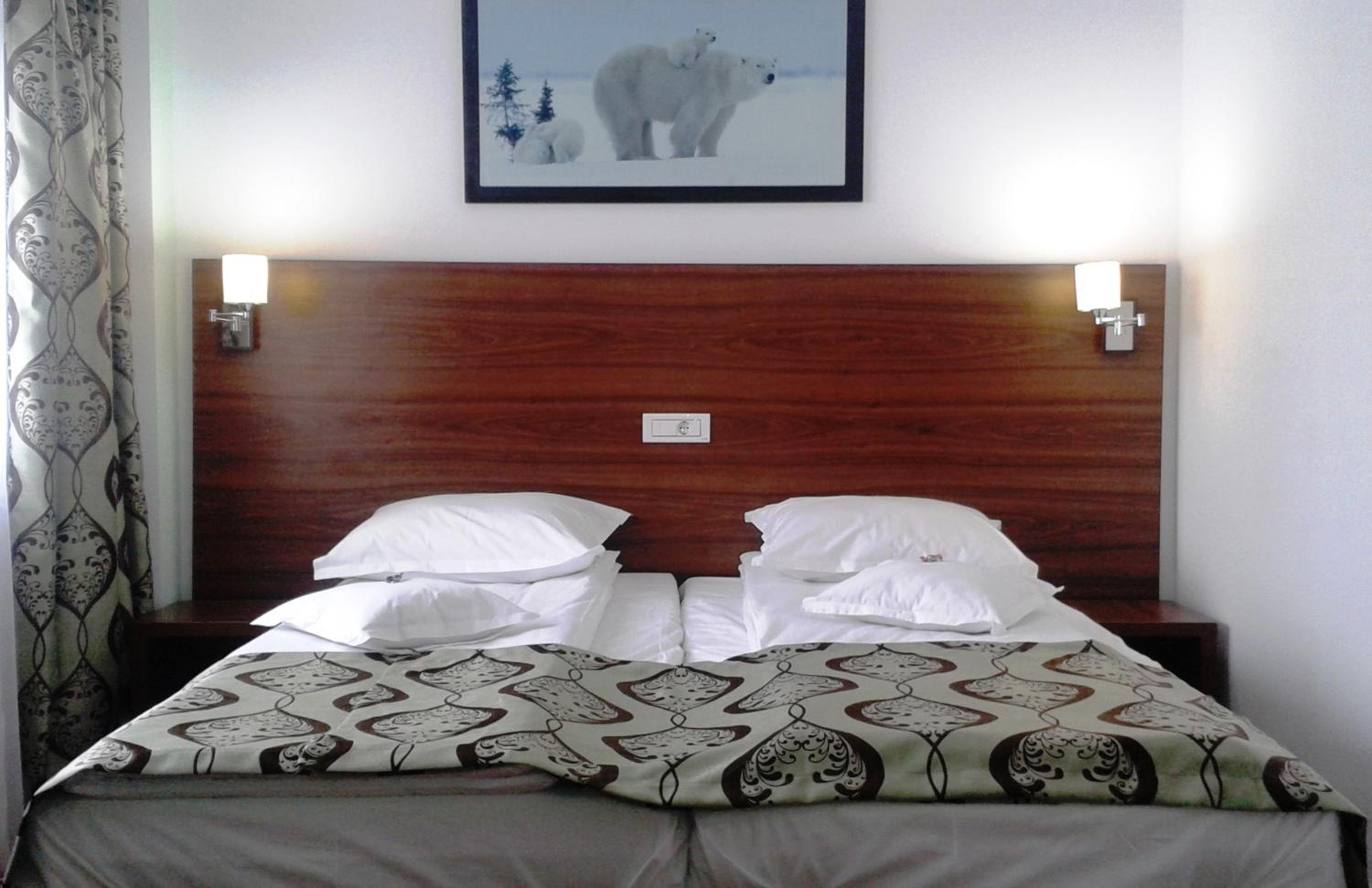 Double Room - Photo 11