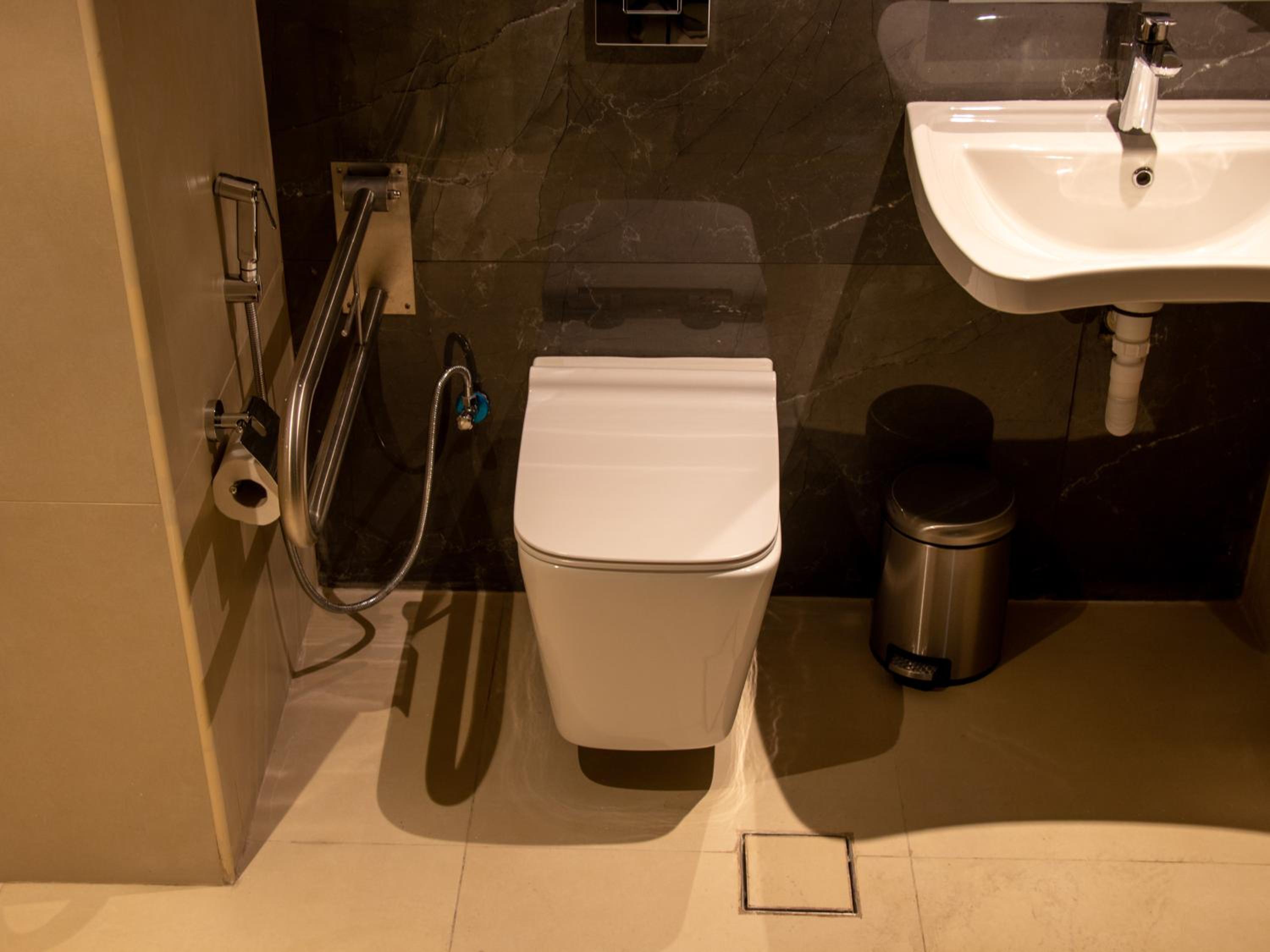 King Room - Disability Access photo 2