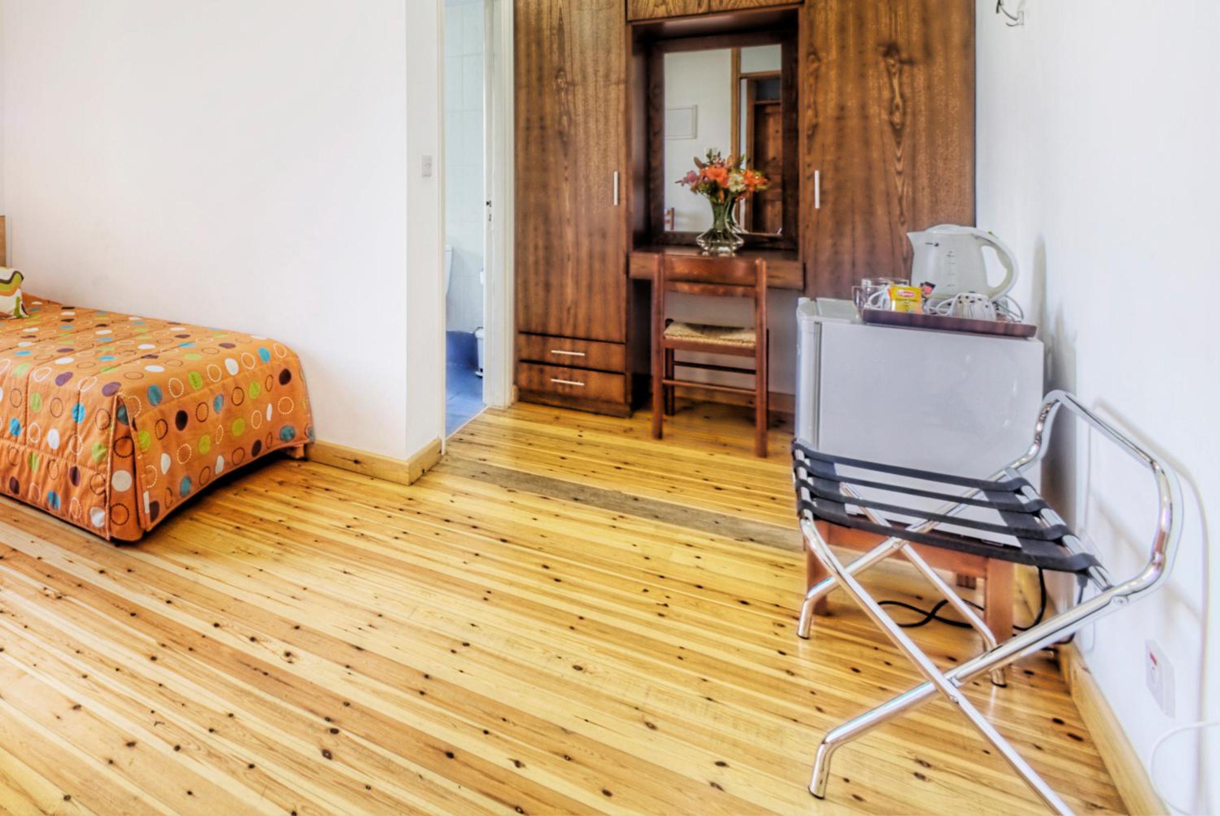 Superior Double or Twin Room with City View - Photo 1