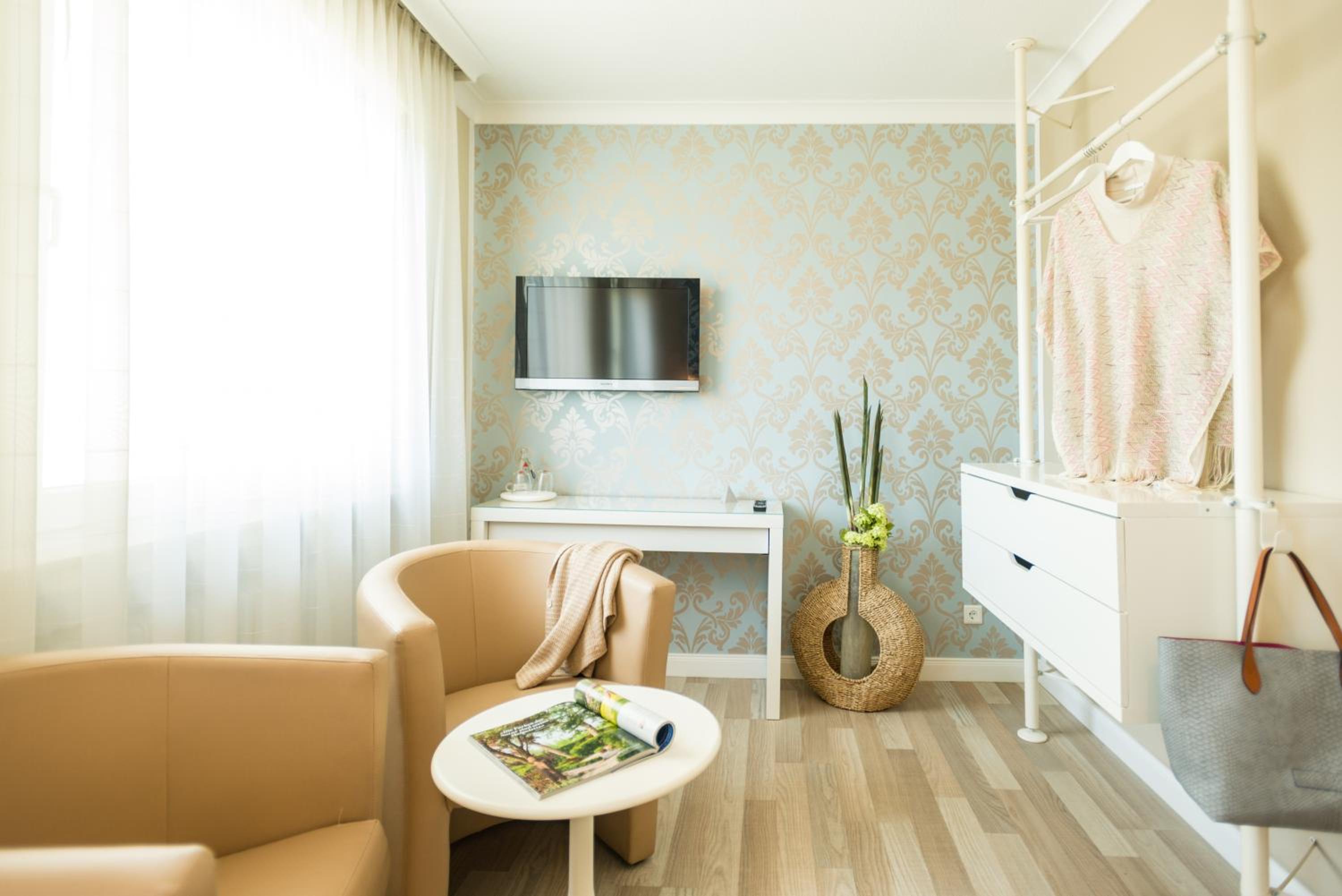 Double Room - Photo 23