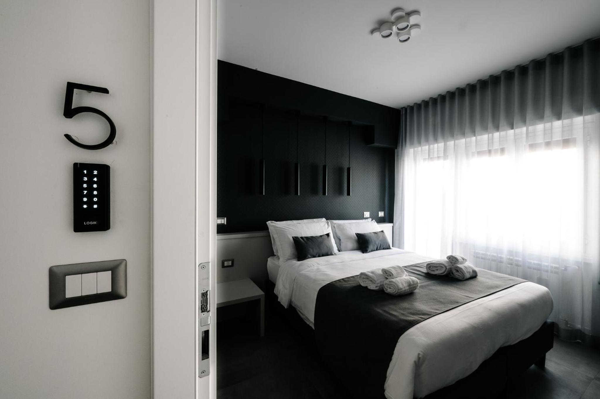 Double or Twin Room with Private Bathroom