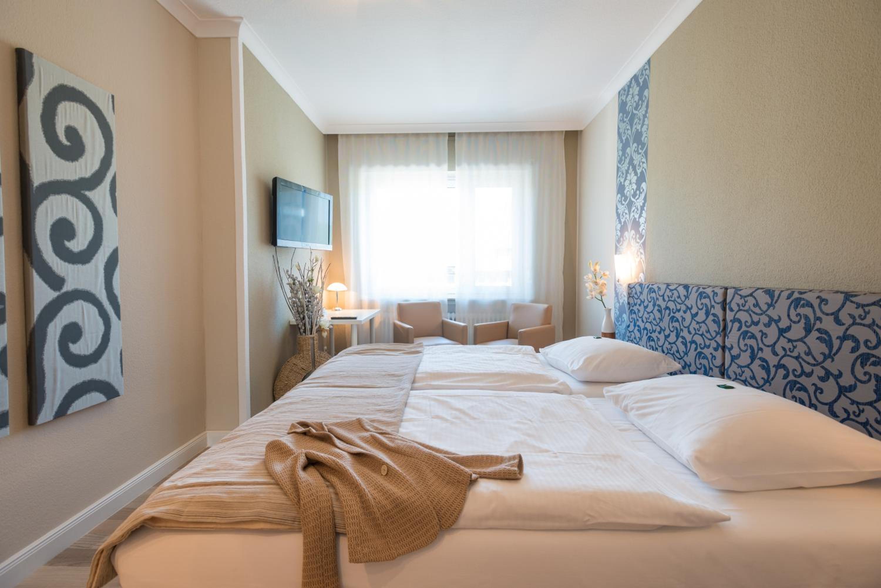 Double Room - Photo 9