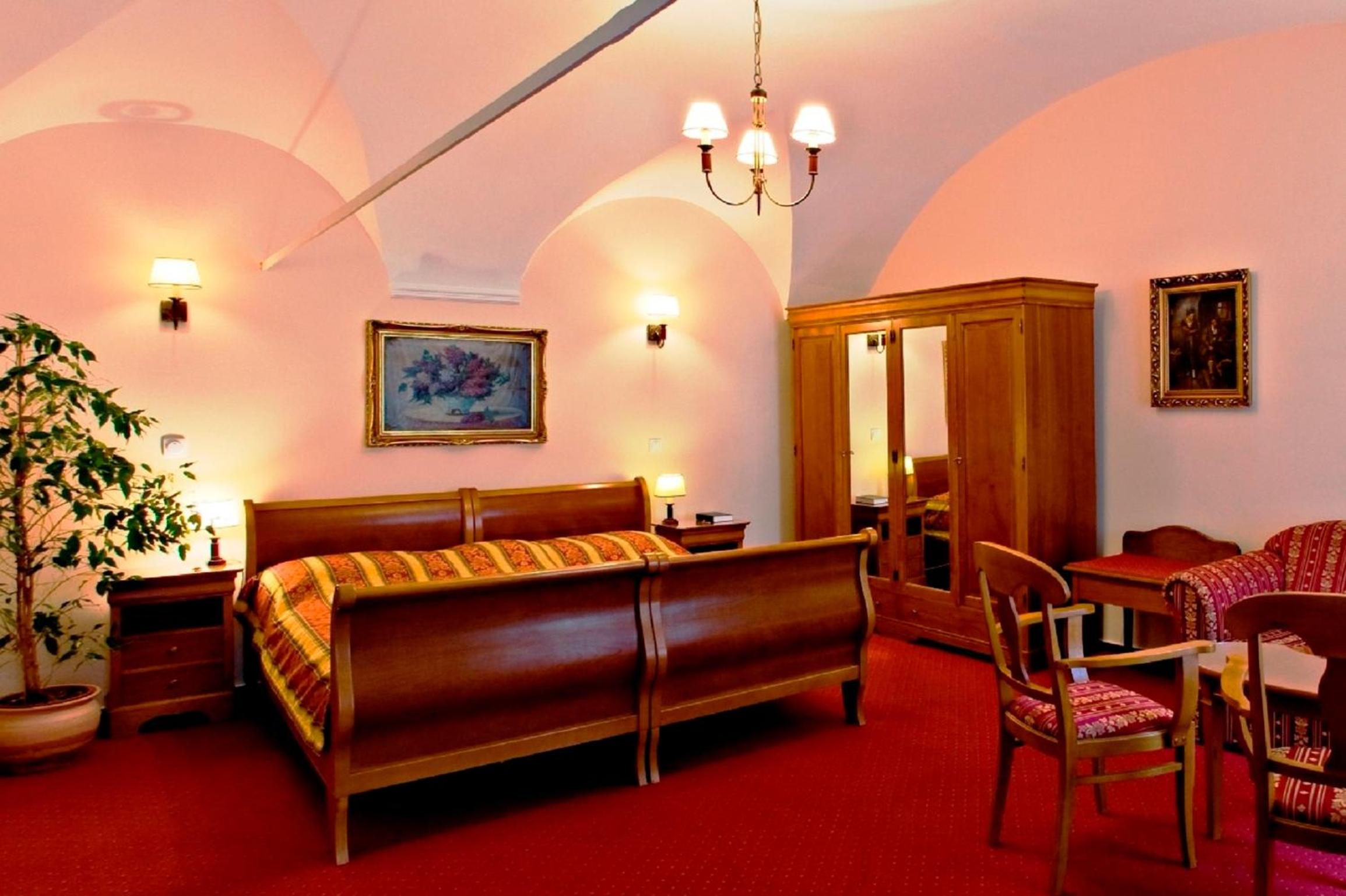 Deluxe Suite - Photo 1