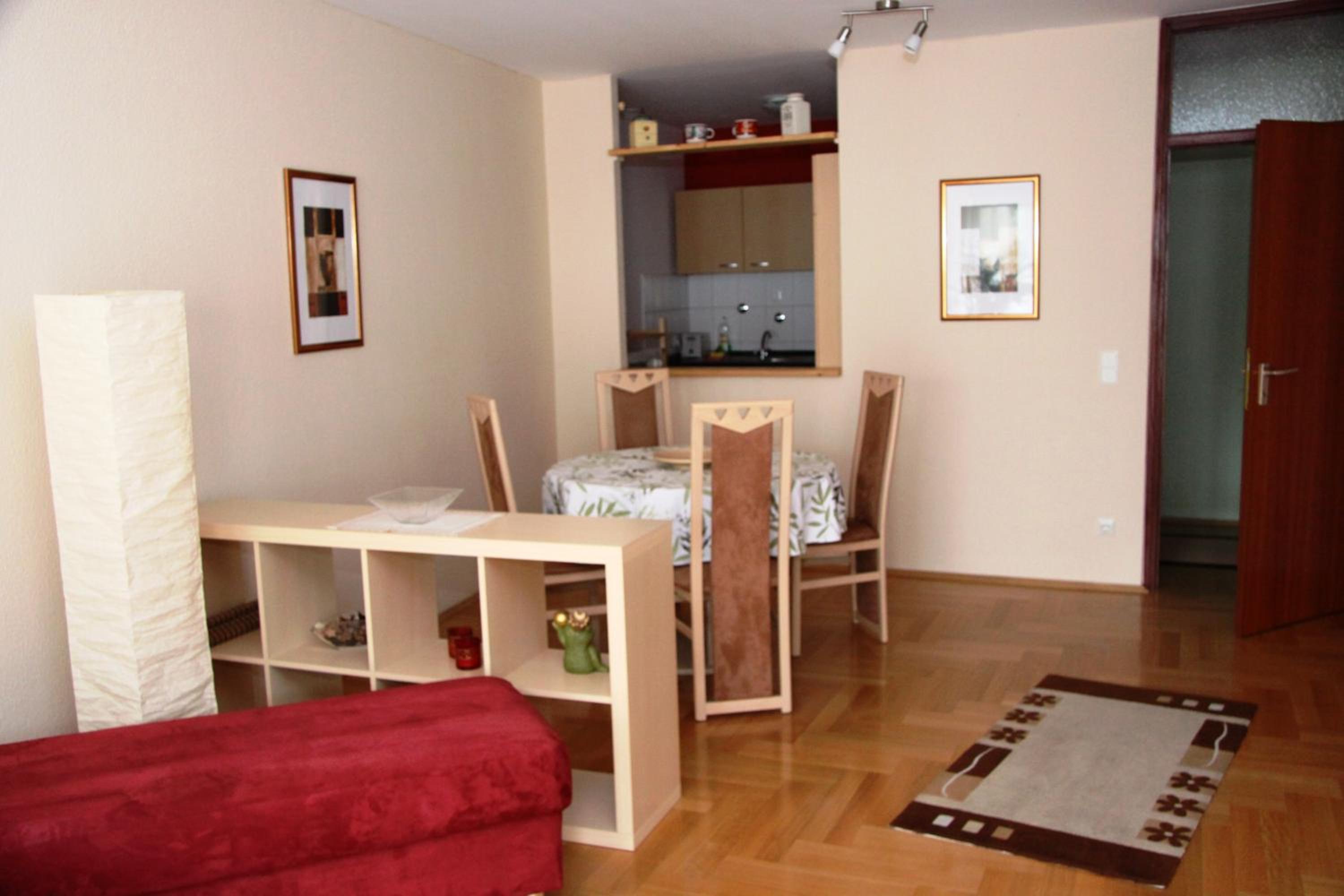 Apartment with Balcony photo 3