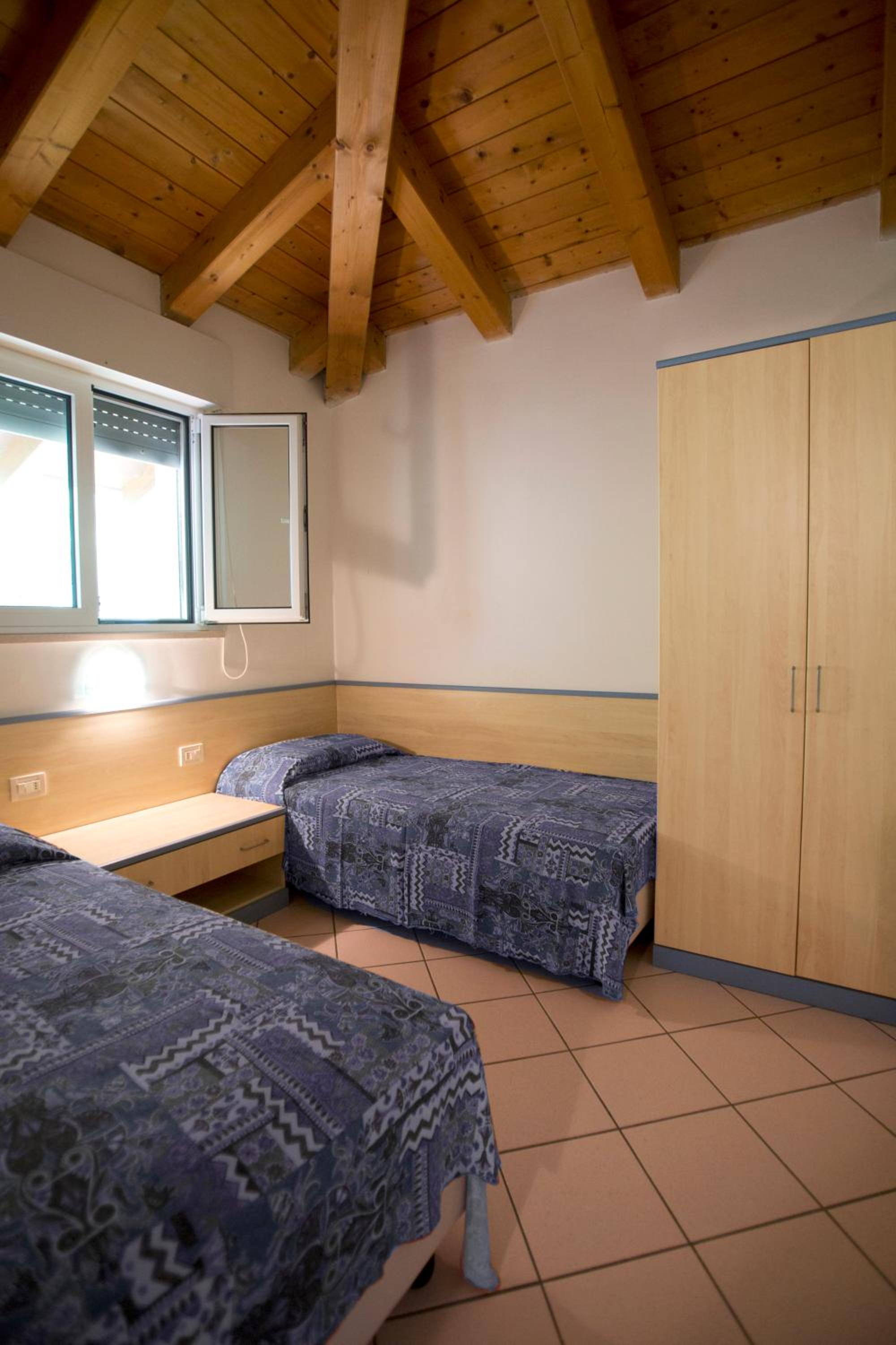Two-Bedroom Apartment with Balcony (6 Adults)