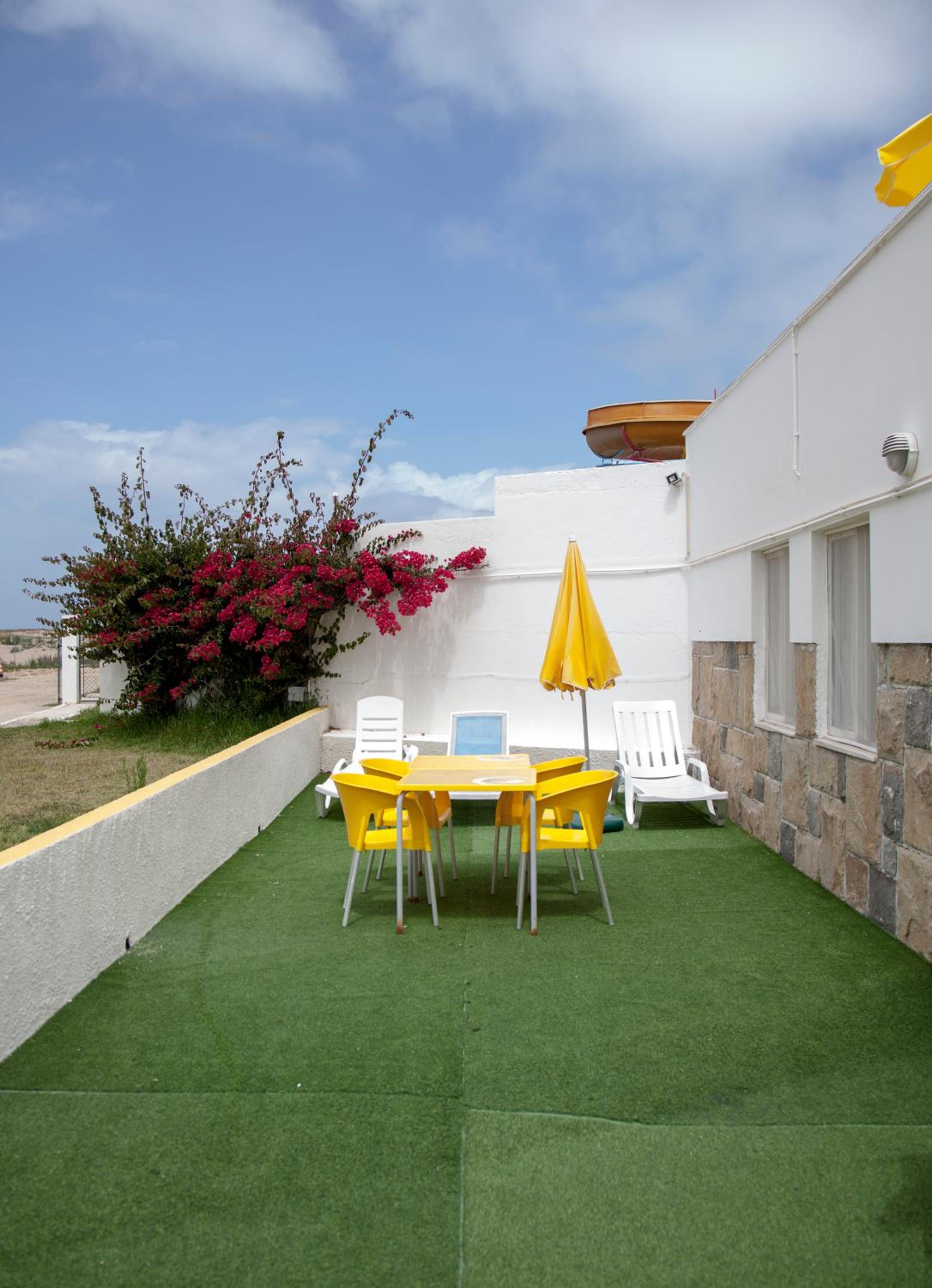 Two-Bedroom Apartment with Garden View photo 2
