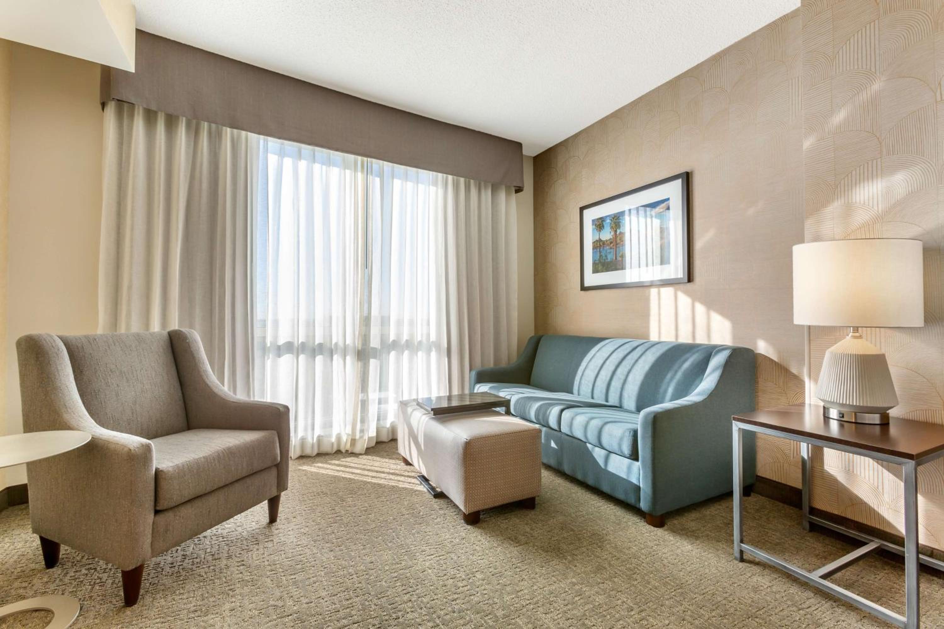 Upper Floor Two Queen Room with Sofa Bed