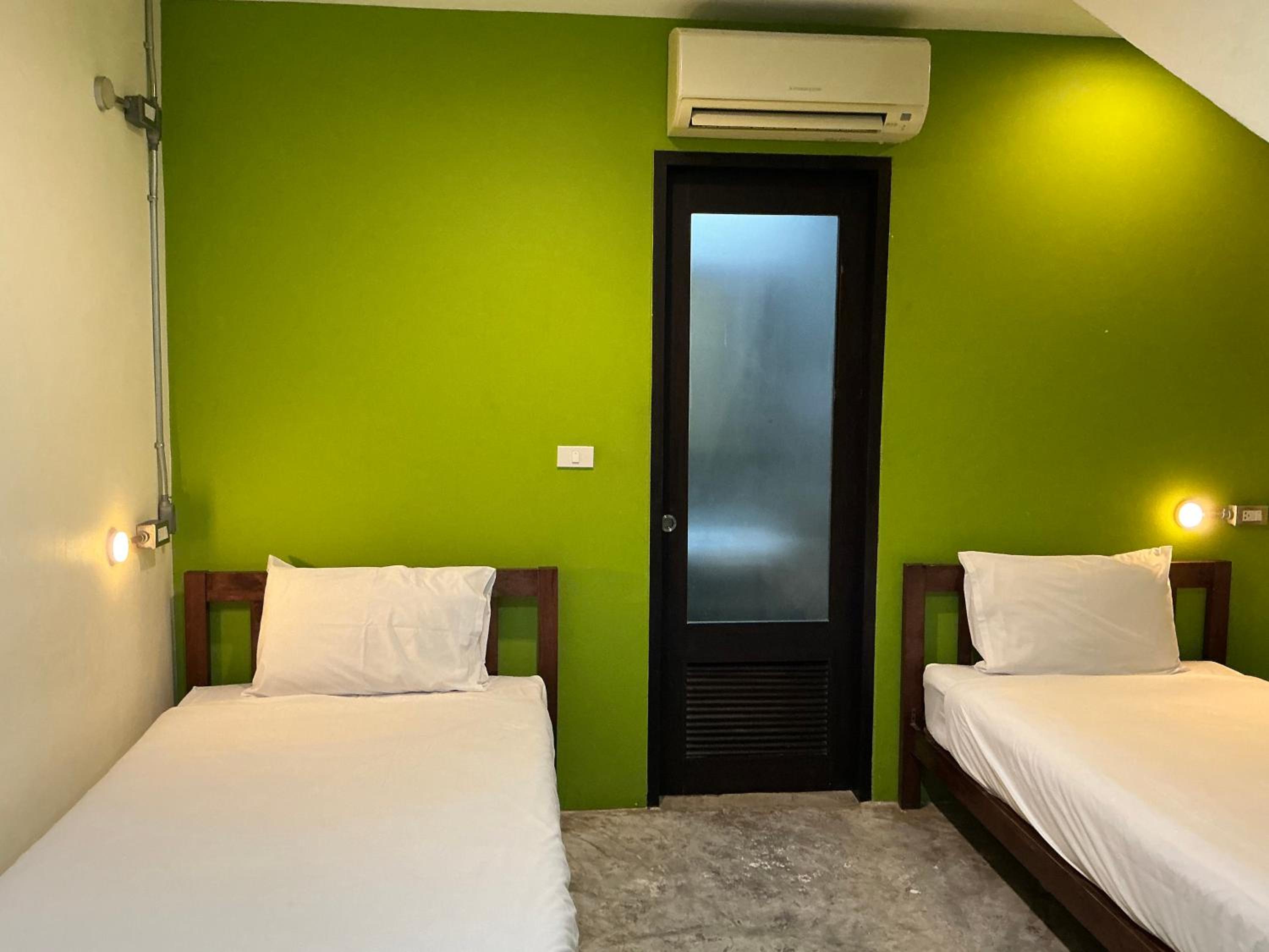 Twin Room with Private Bathroom