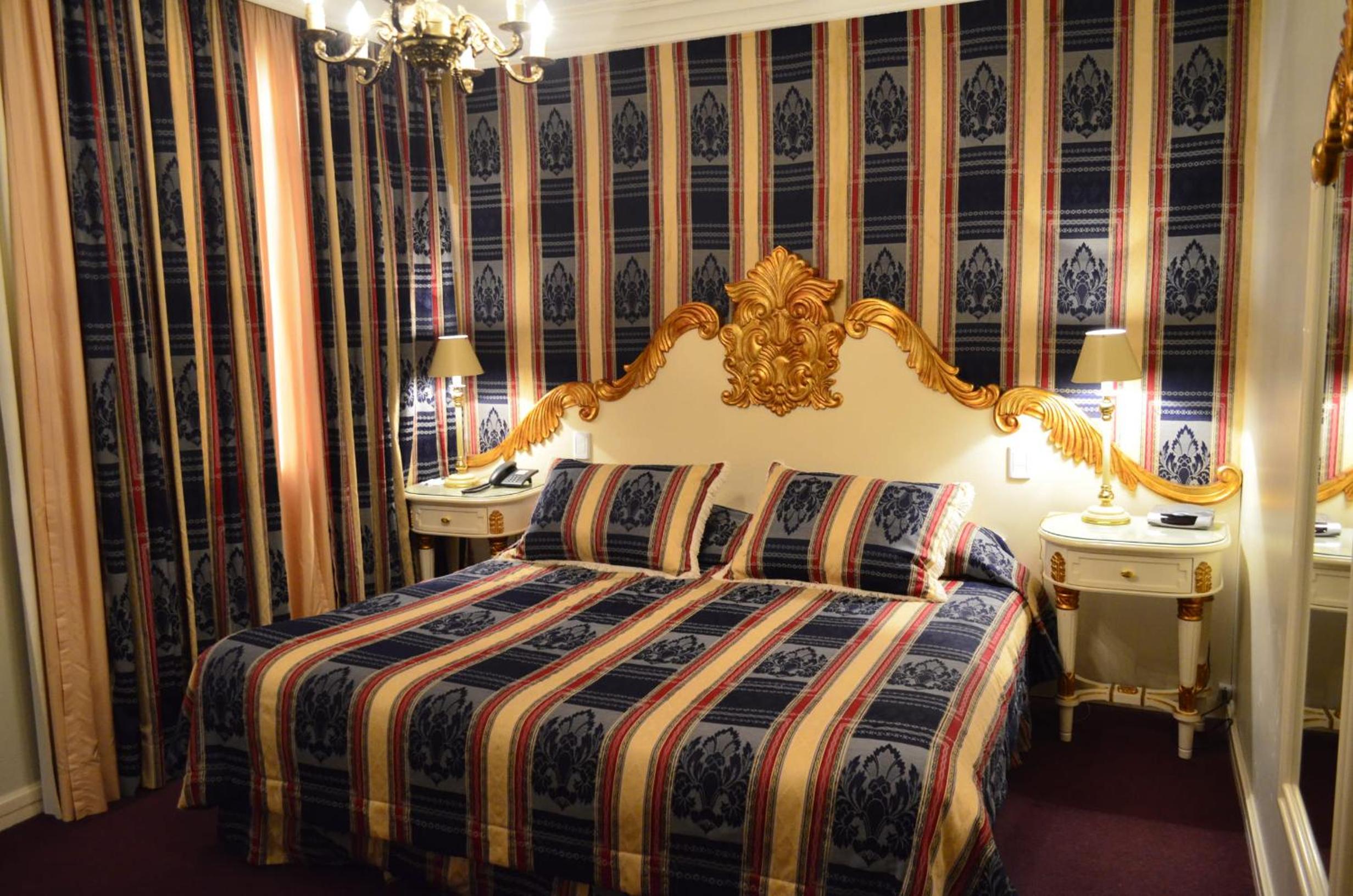 Master Suite with Spa Bath (2 adults)
