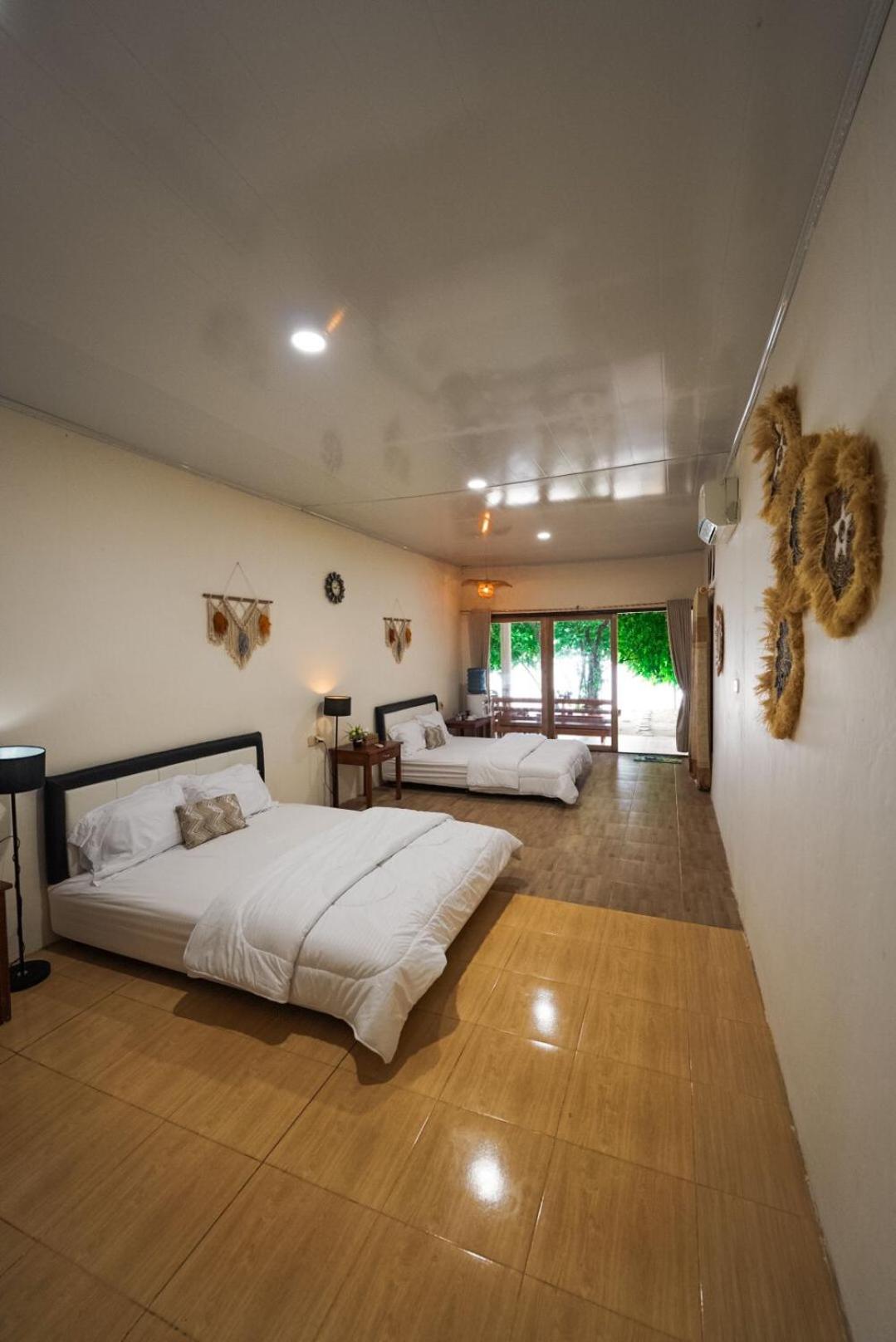 Deluxe Double or Twin Room with Sea View photo 1