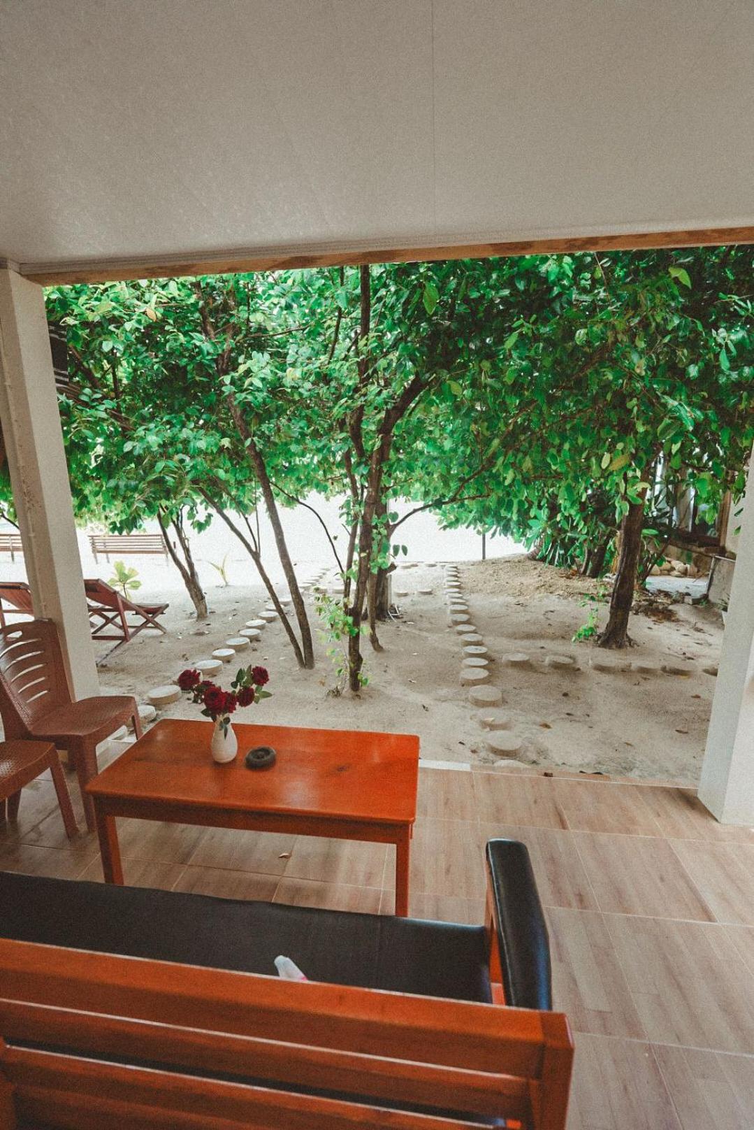 Deluxe Double or Twin Room with Sea View photo 3