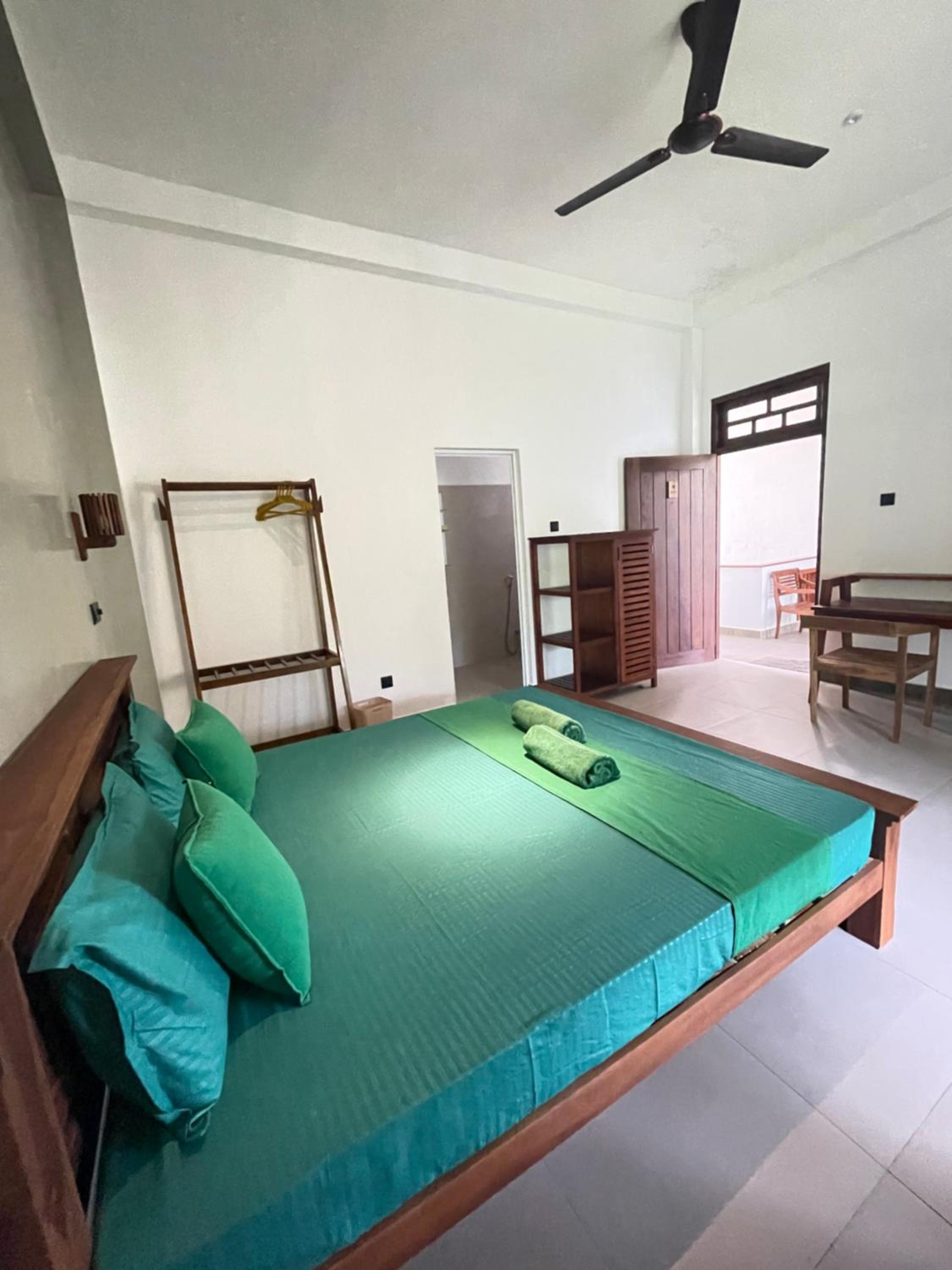 Deluxe Double Room with Balcony photo 2
