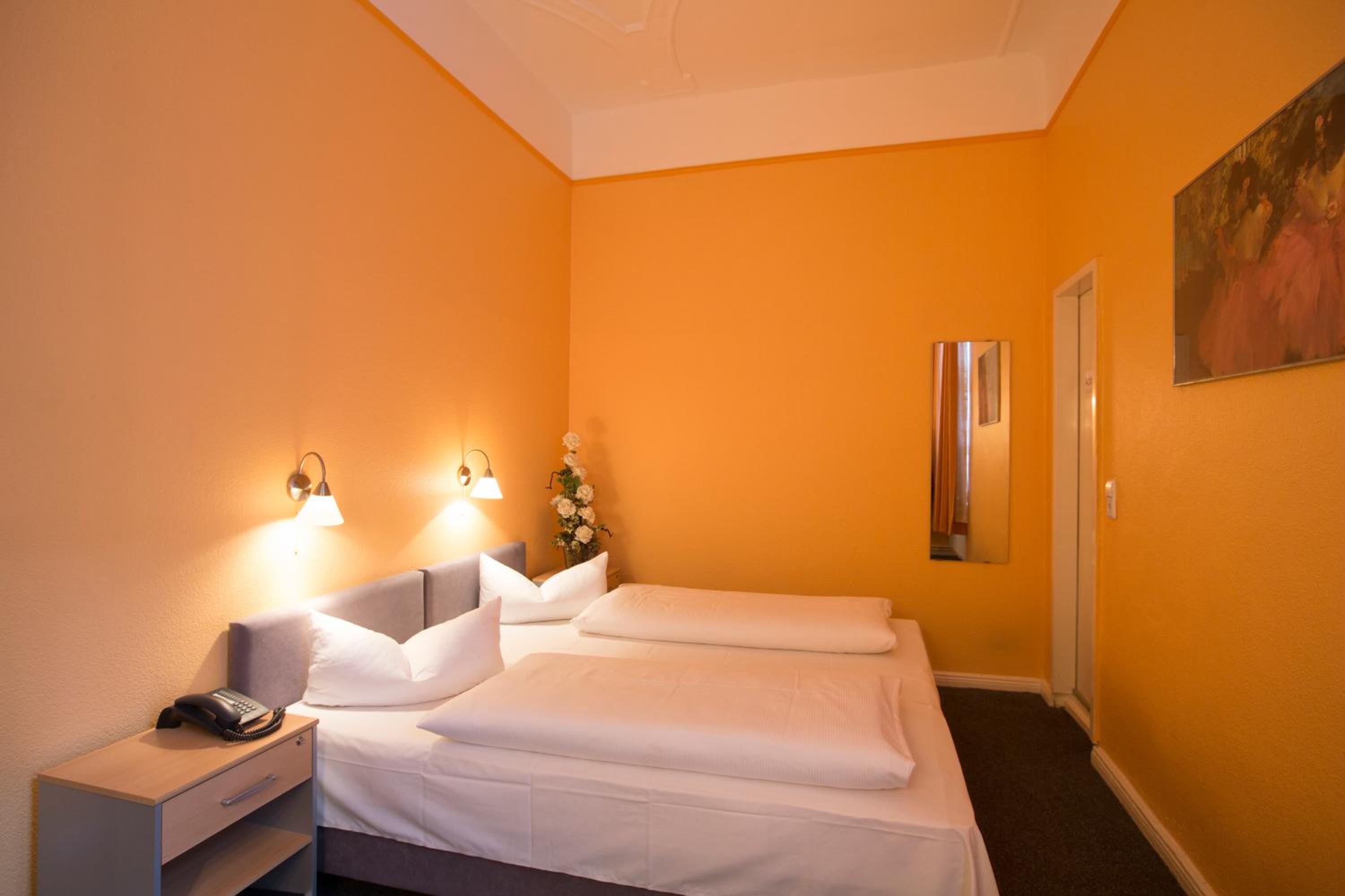 Double Room photo 2