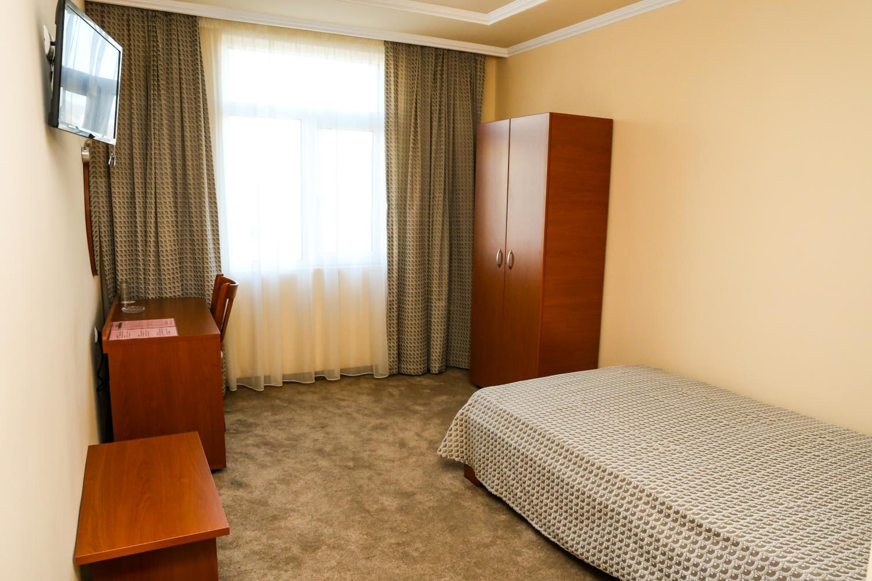 Single Room with Park View