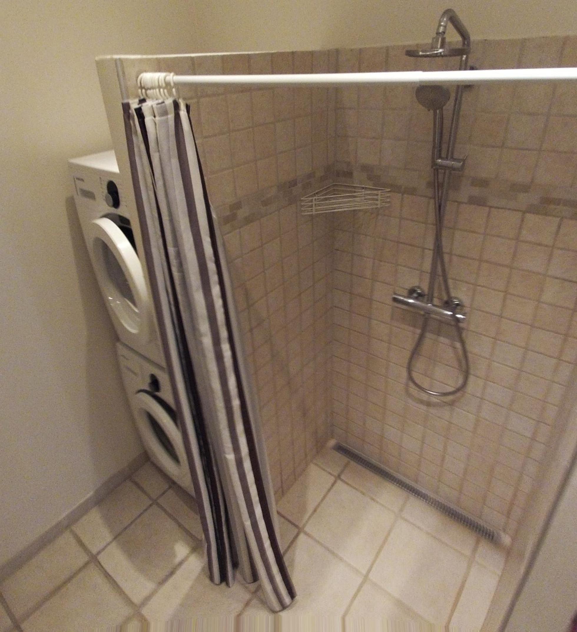 Two-Bedroom Apartment - Photo 13