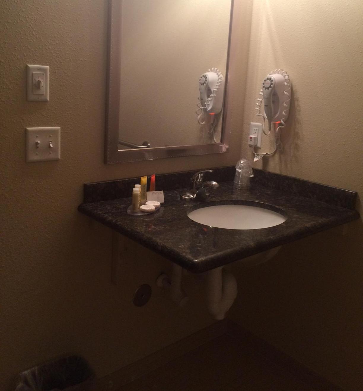 King Room - Disability Access photo 2