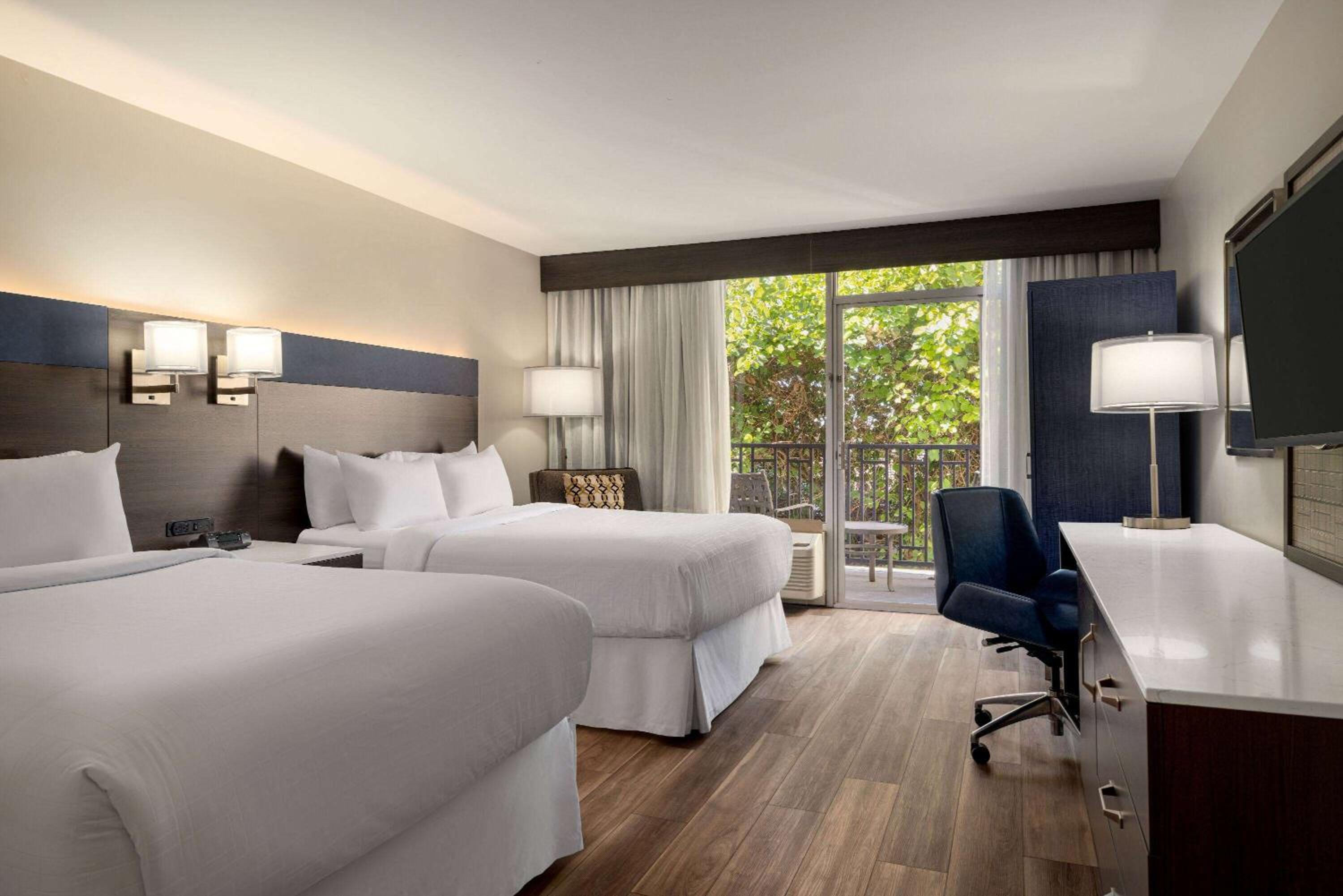 Double Room with Two Double Beds - Non-Smoking - Photo 1