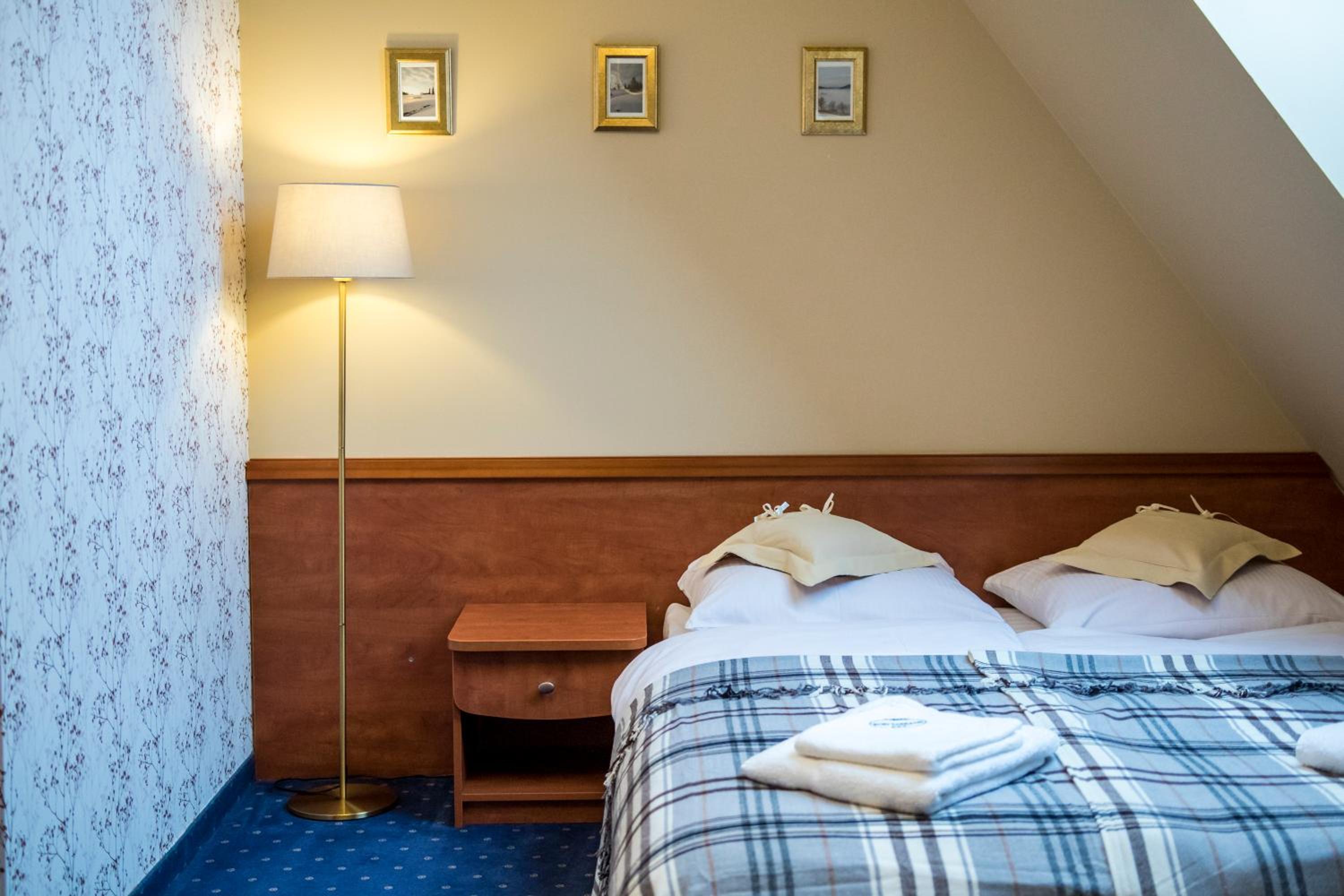 Double or Twin Room - Photo 16