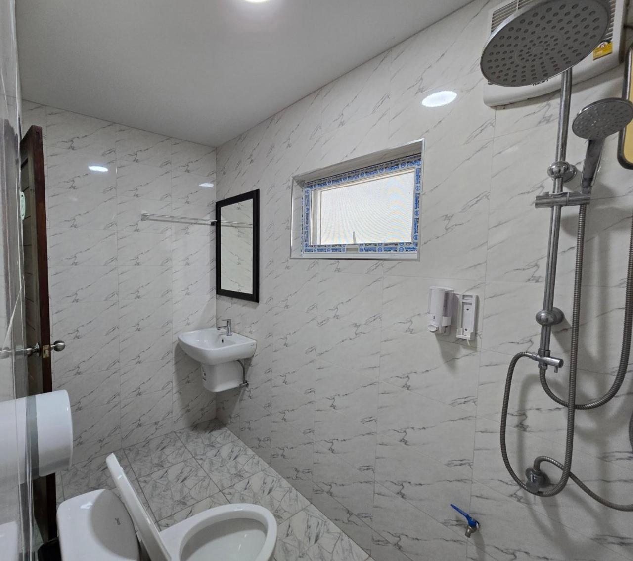 Double Room with Mountain View - Photo 1