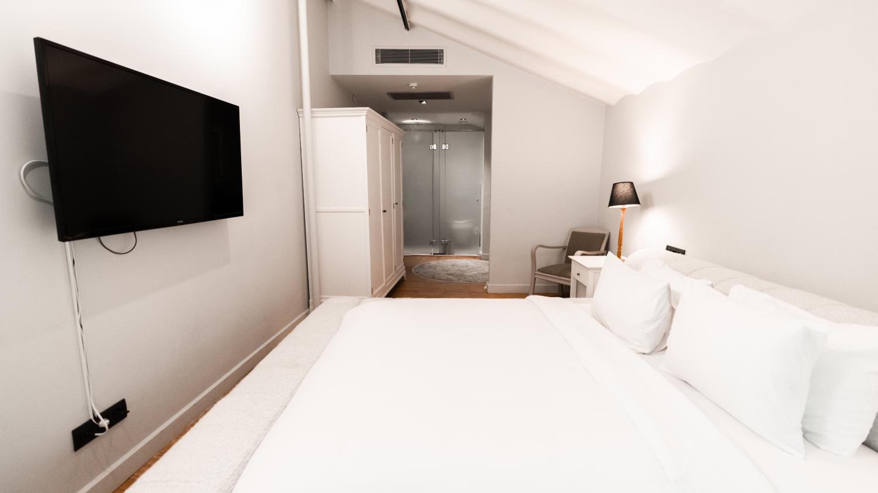 Two-Bedroom Suite photo 3