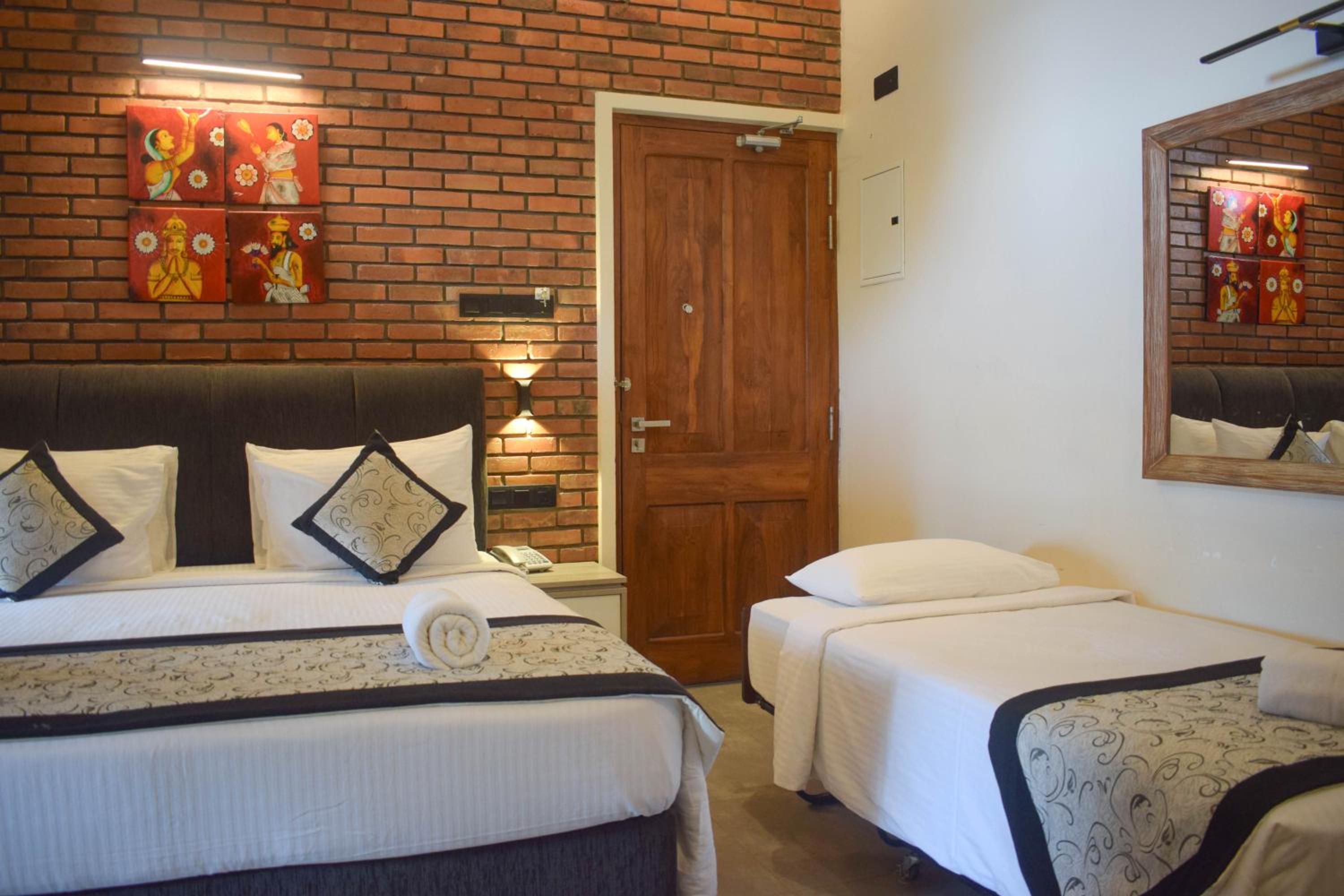 Triple Room with Garden View