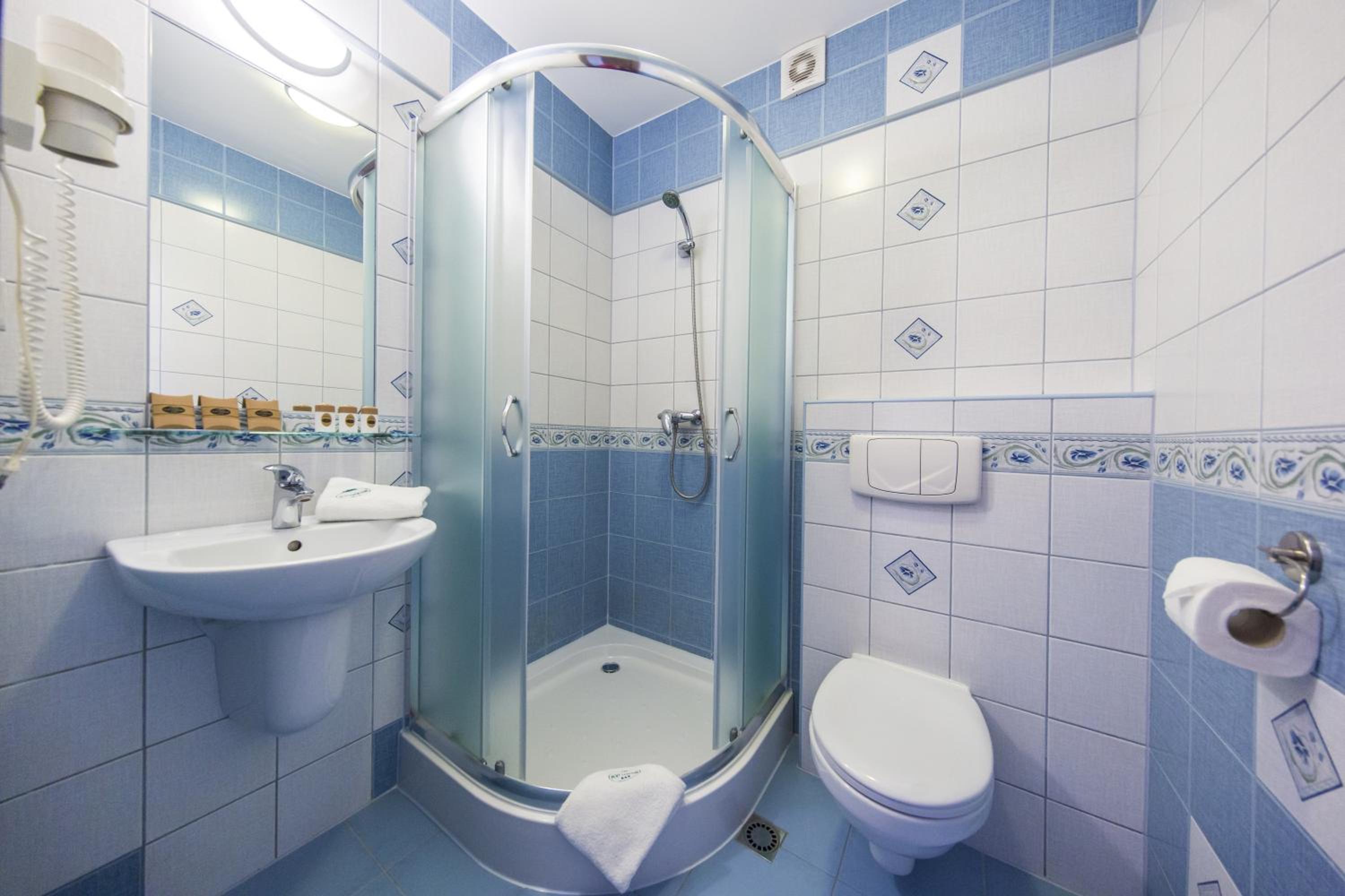 Triple Room - Photo 8