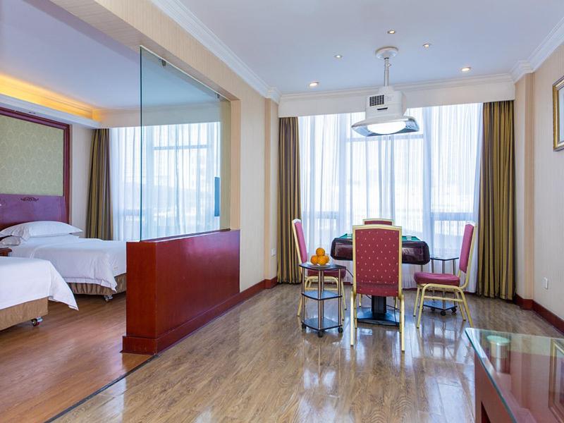 Twin Room with Bath