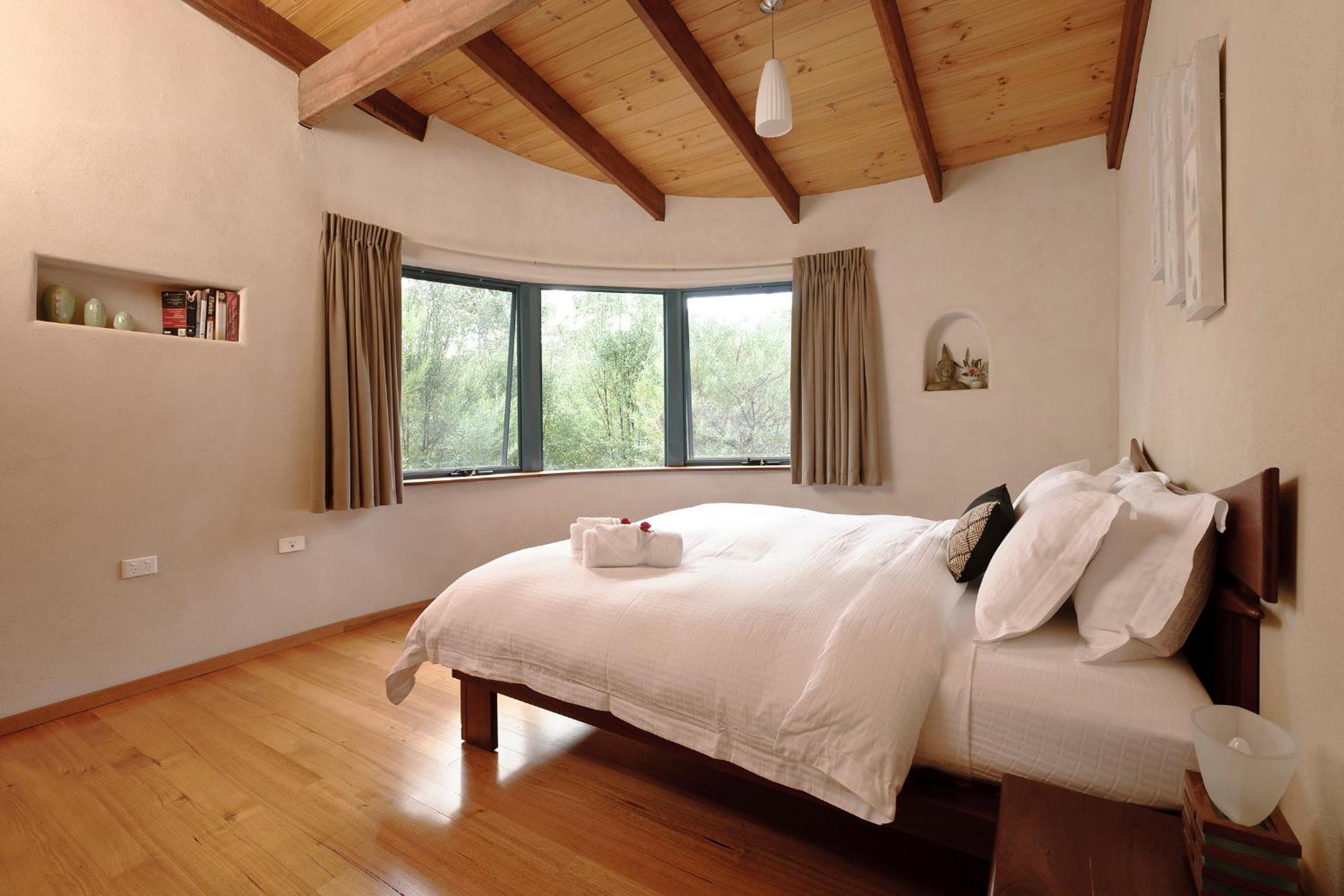 Leela Two-Bedroom Chalet with Spa Bath photo 2
