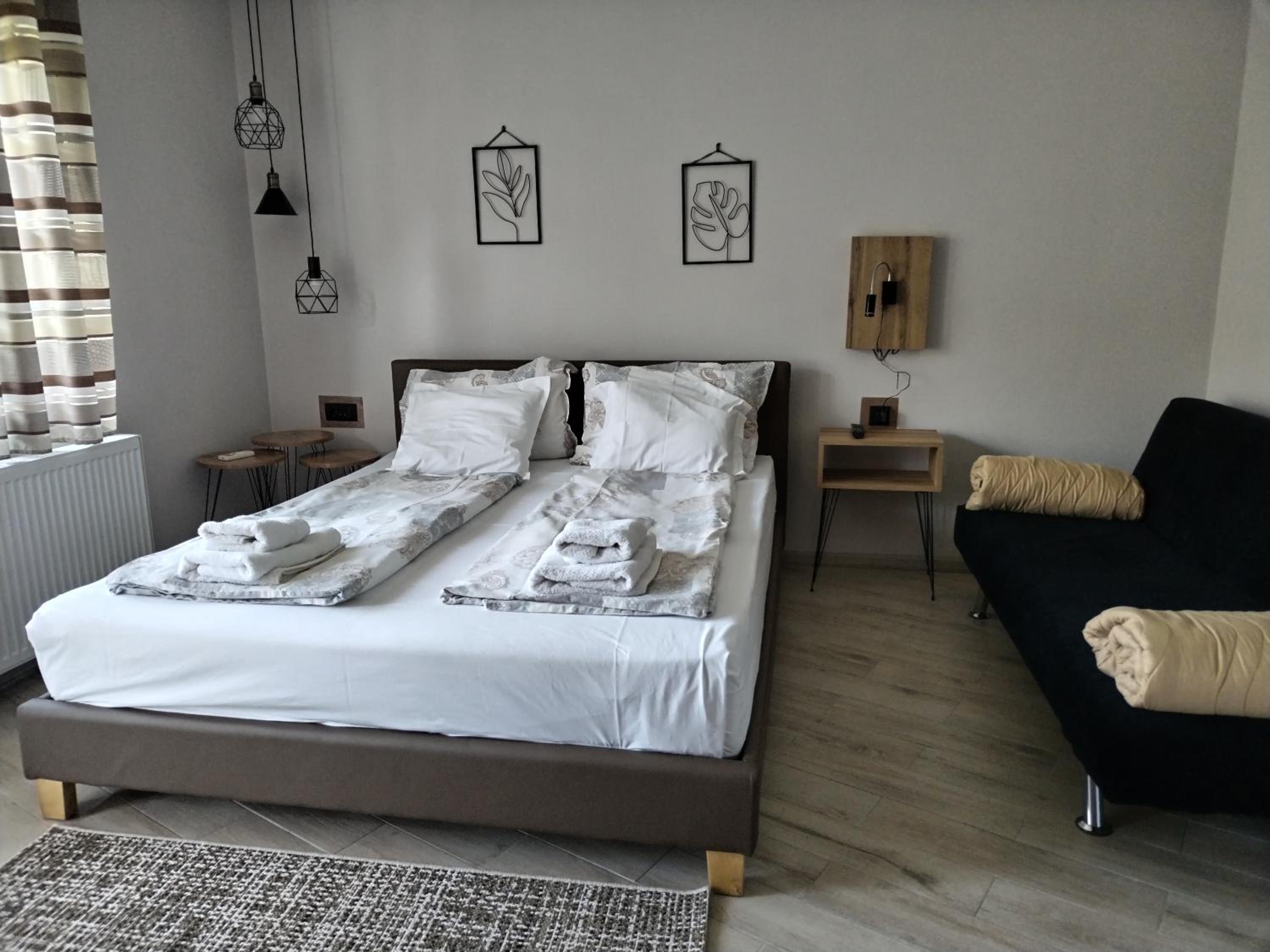 Deluxe Double Room with Balcony photo 3
