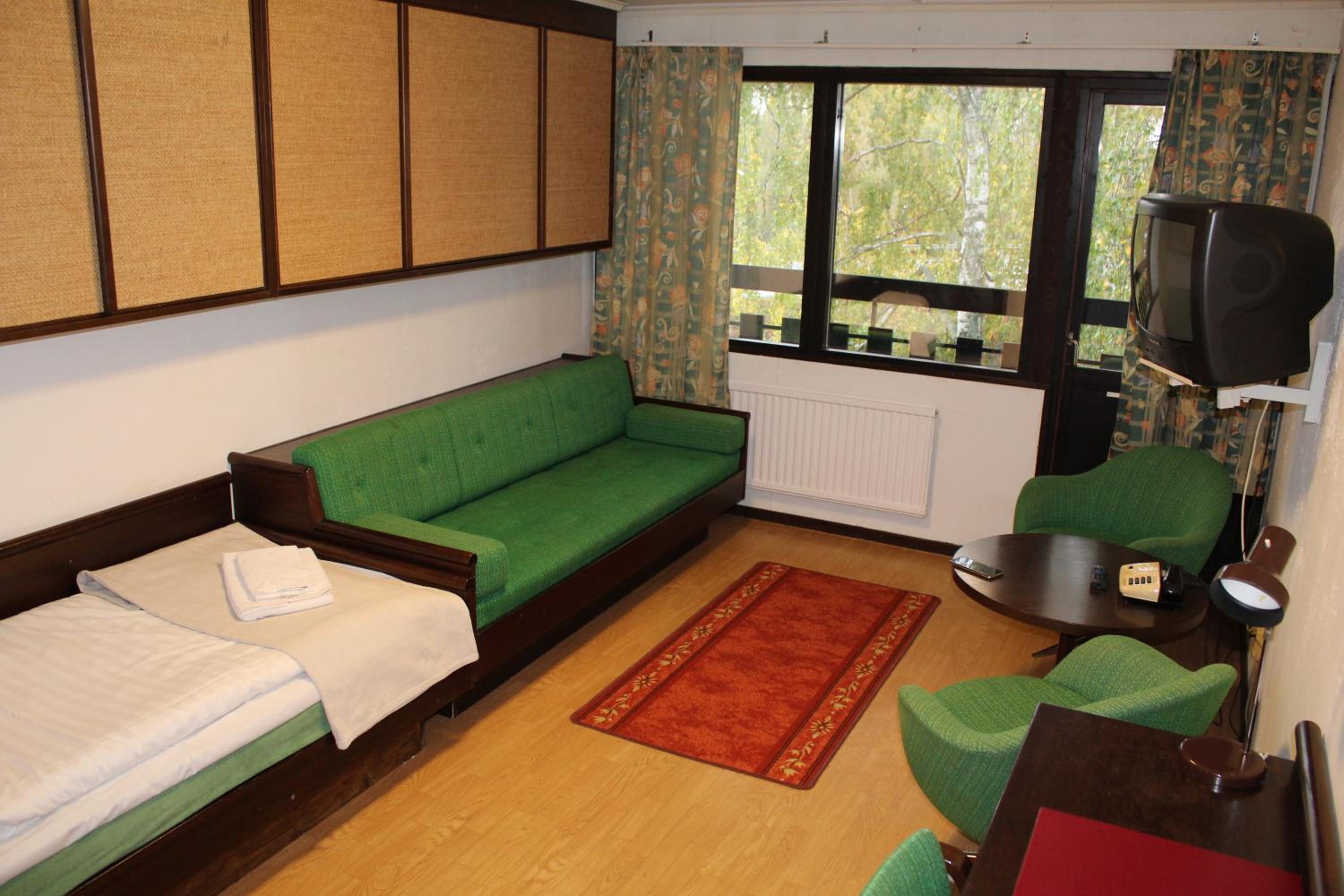 Twin Room with Balcony photo 3