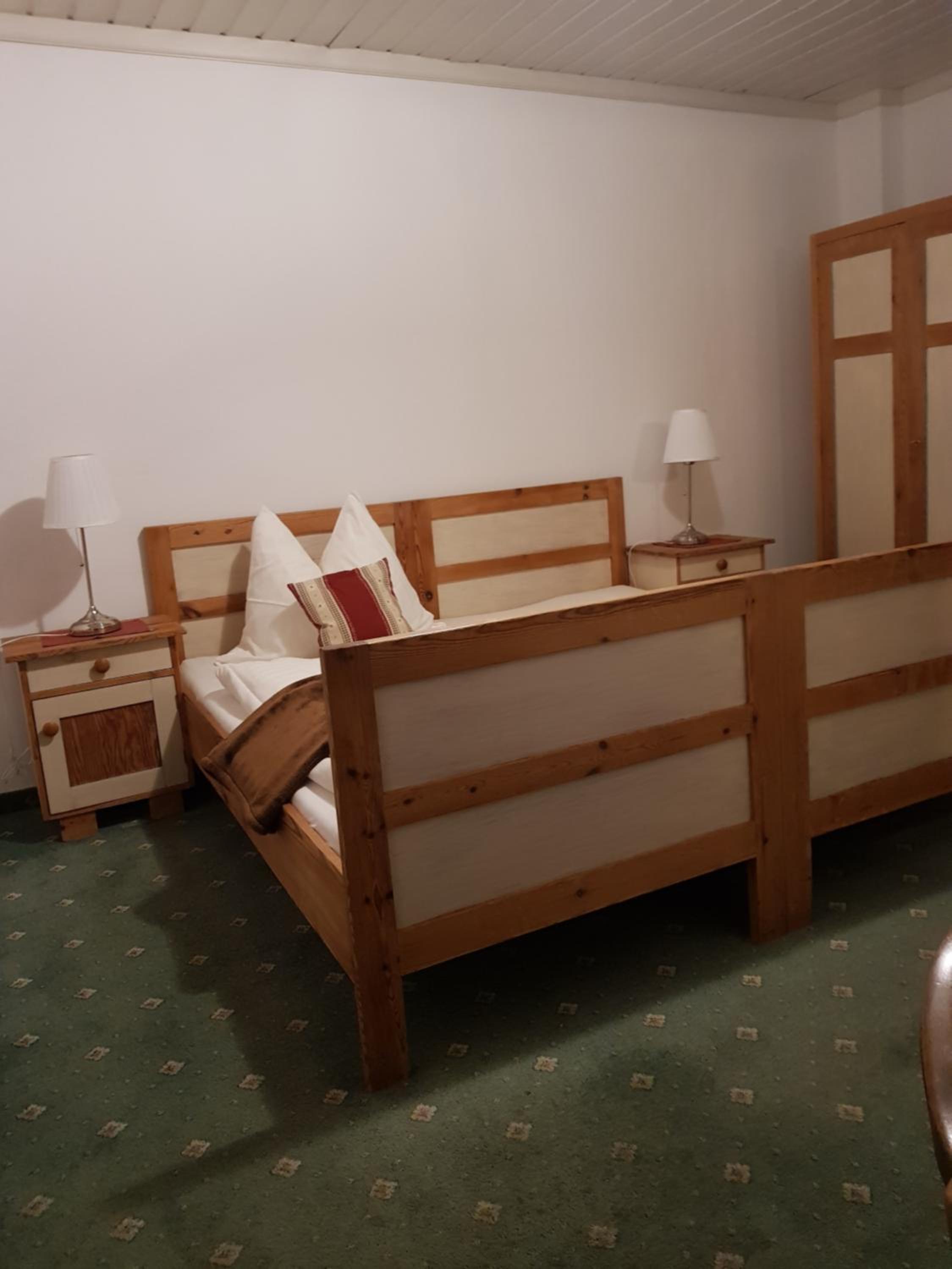 Budget Double Room photo 2