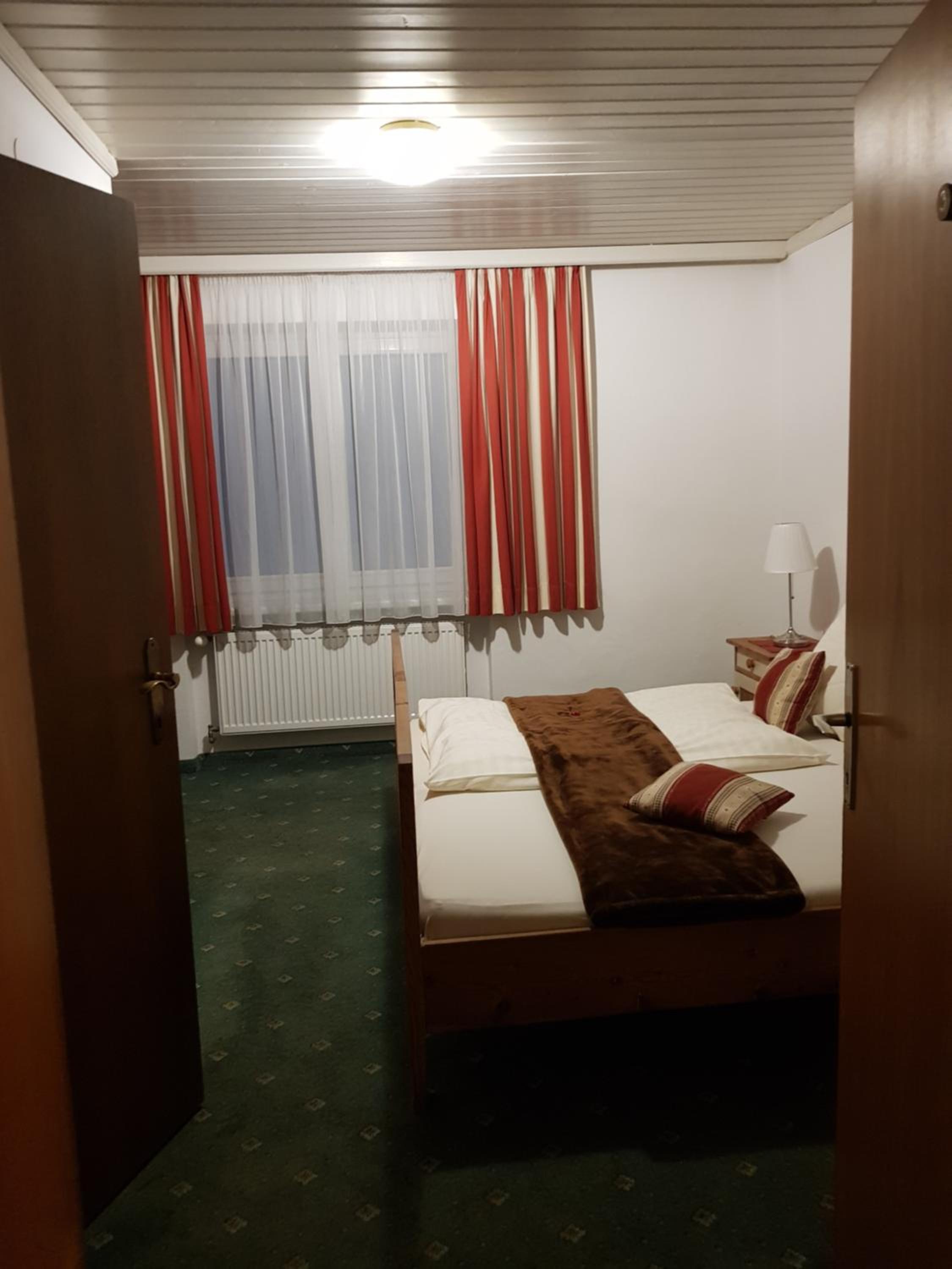 Budget Double Room photo 1