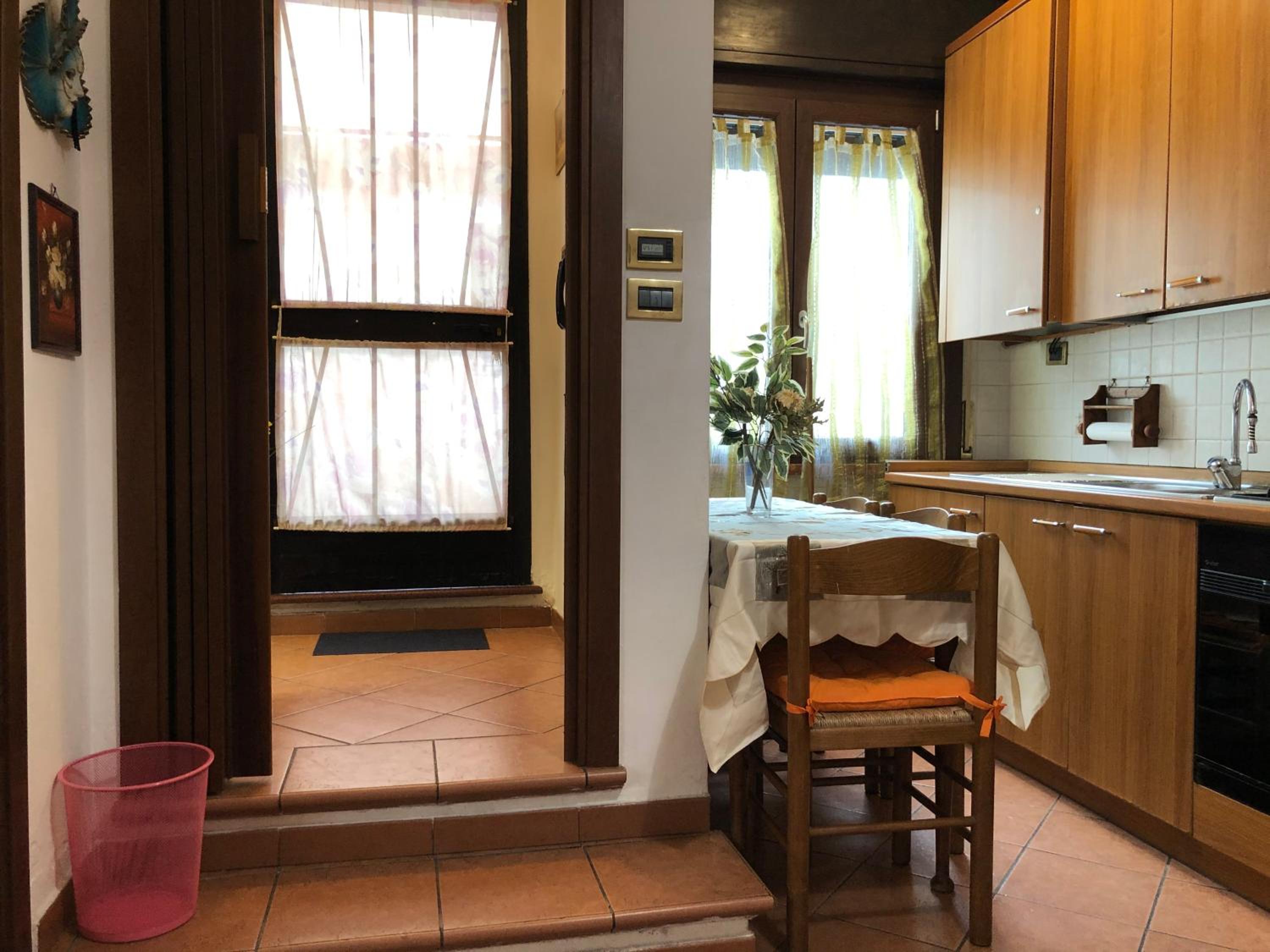 Studio Apartment photo 3