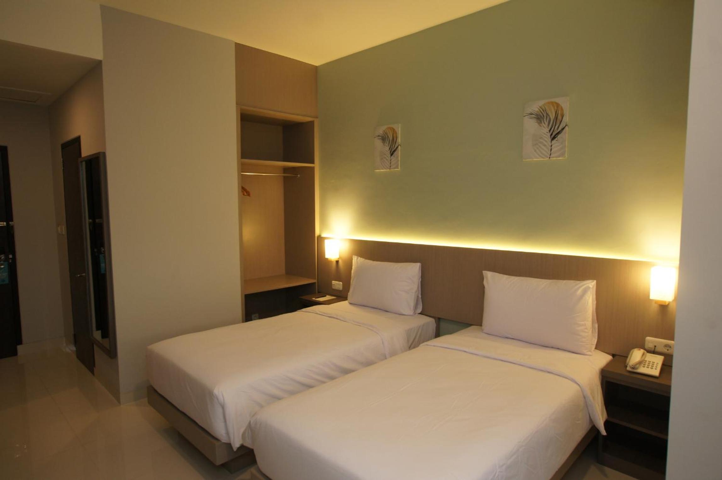 Superior Twin Room photo 2