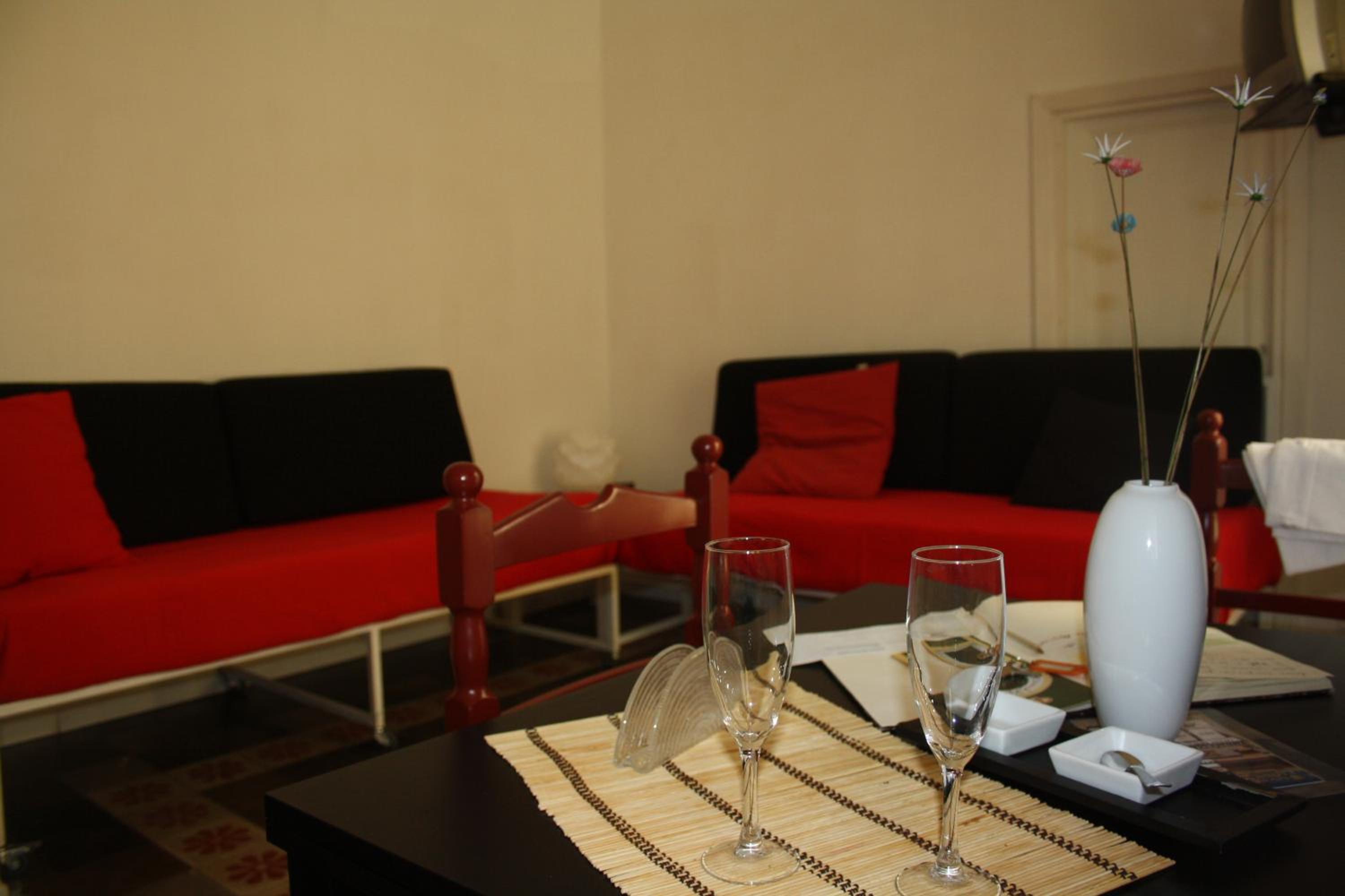 One-Bedroom Apartment - Photo 15