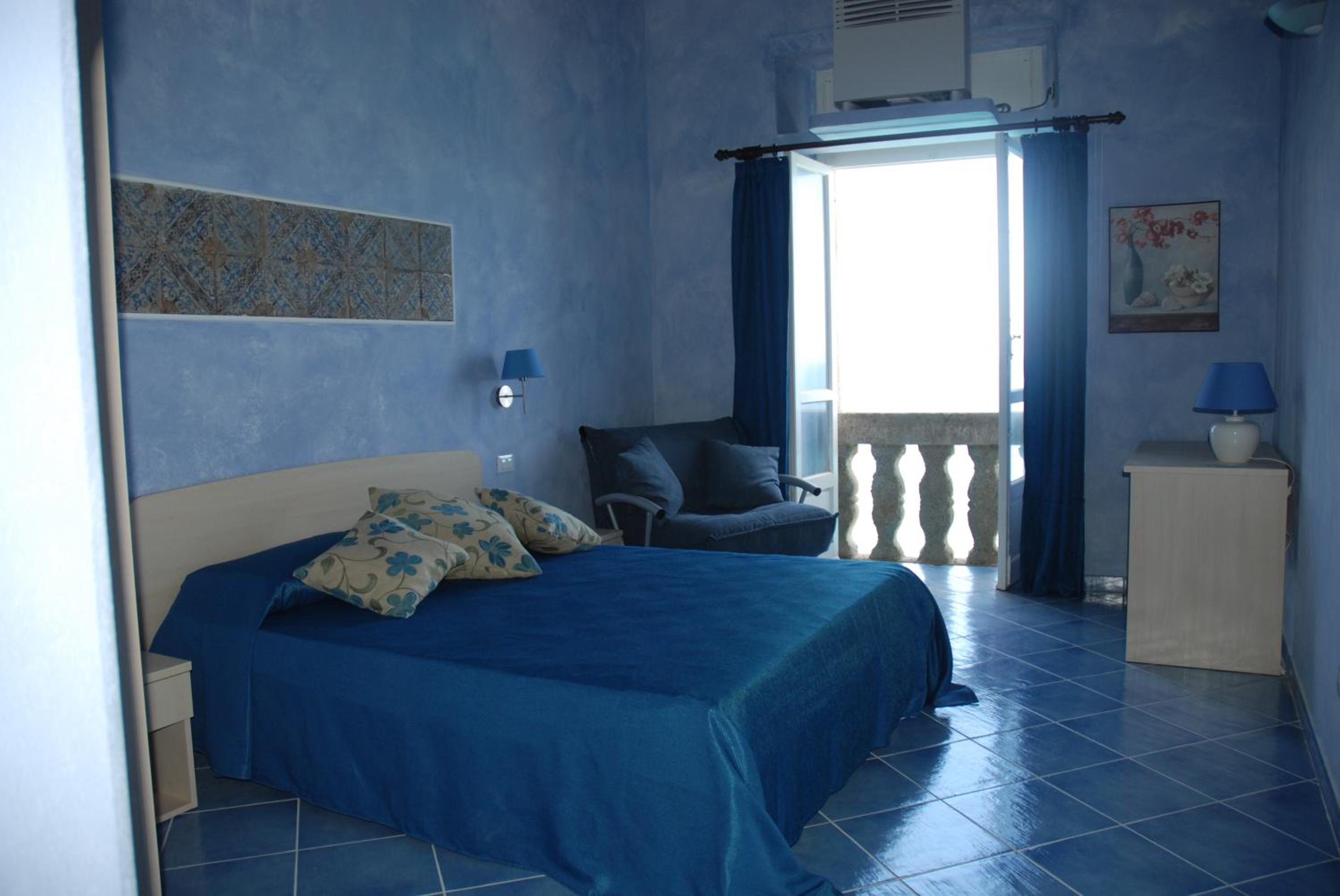 Double Room with Sea View photo 1