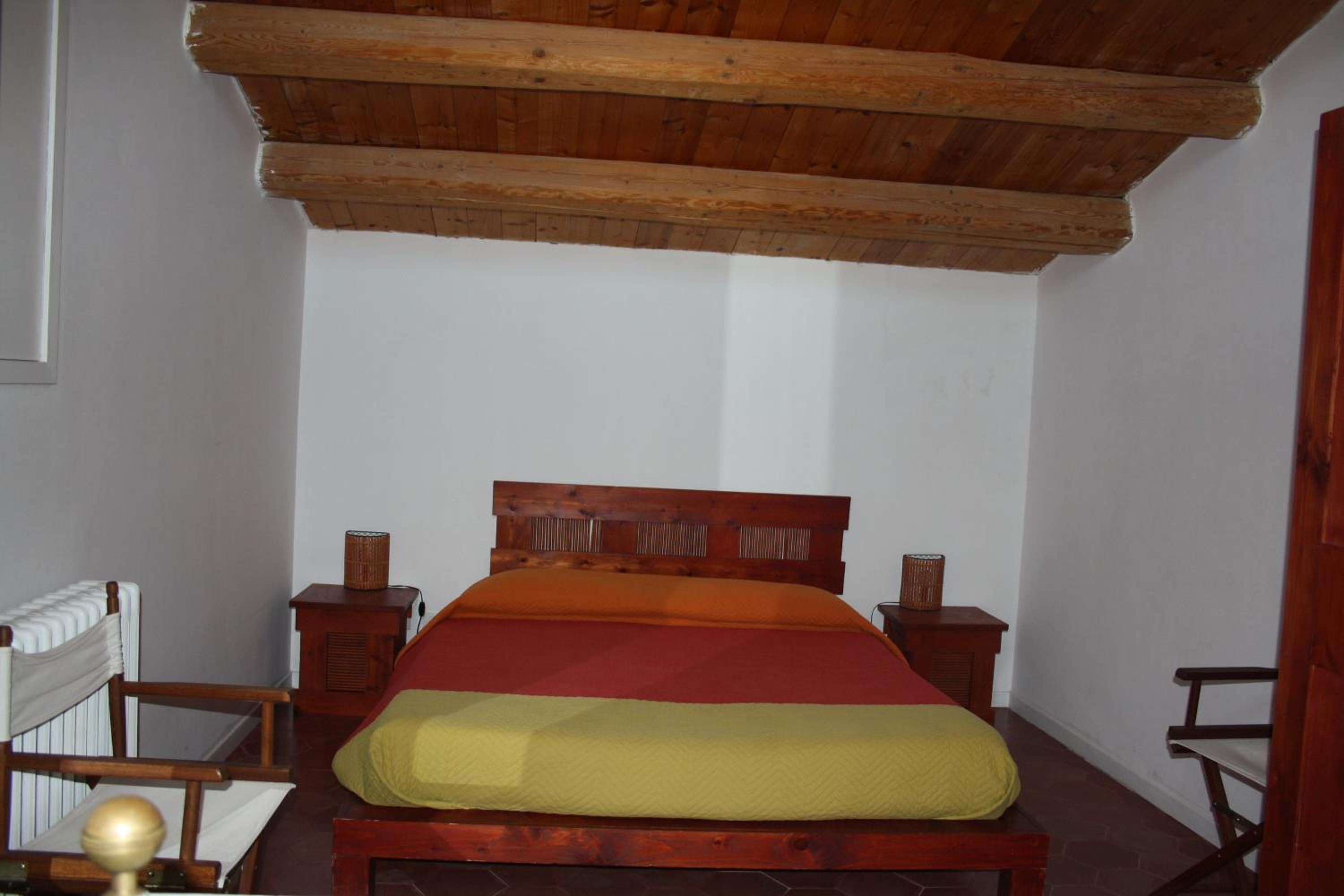 One-Bedroom Apartment - Photo 10