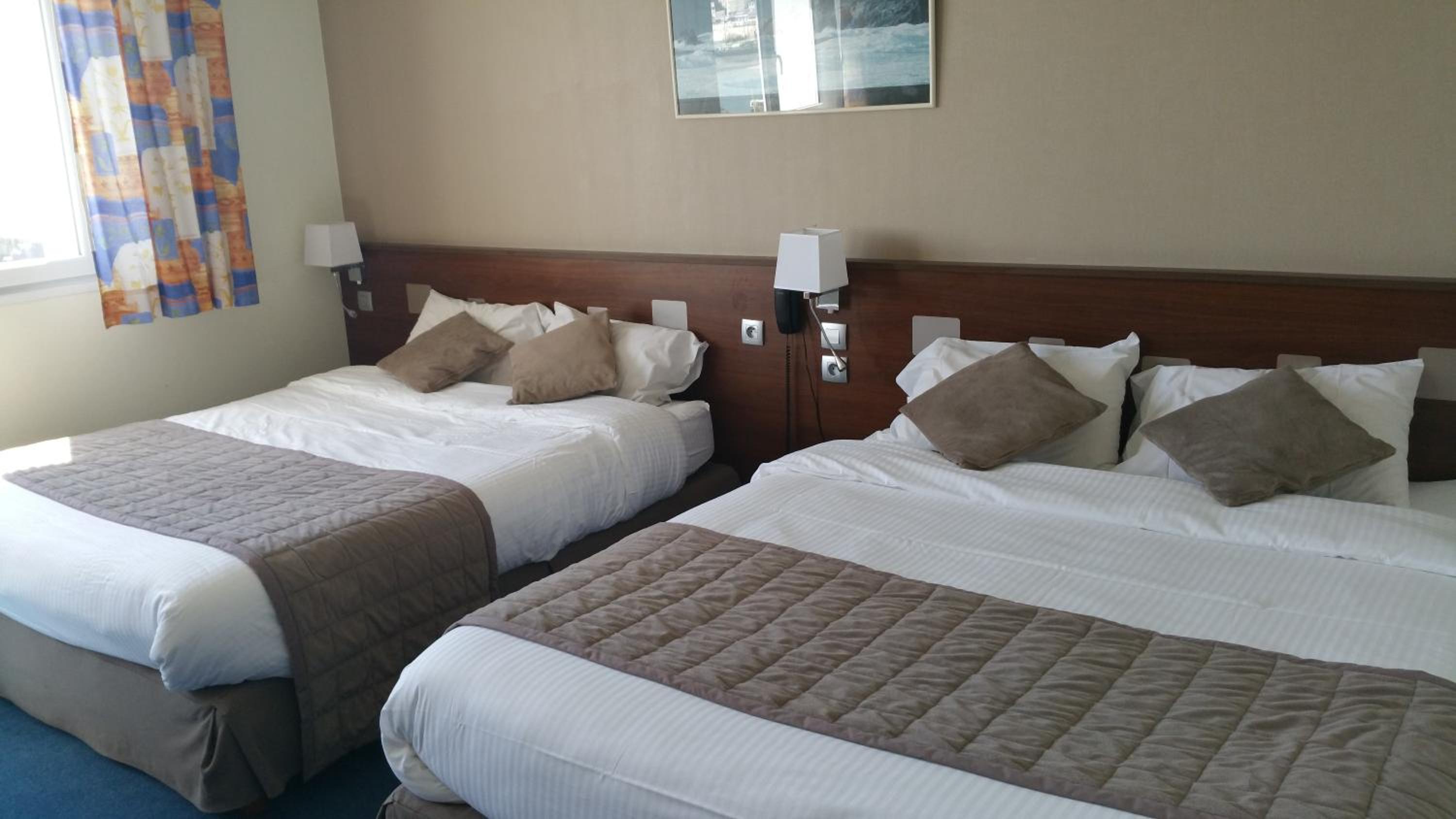 Quadruple Room with Sea View with bunk beds - Photo 4
