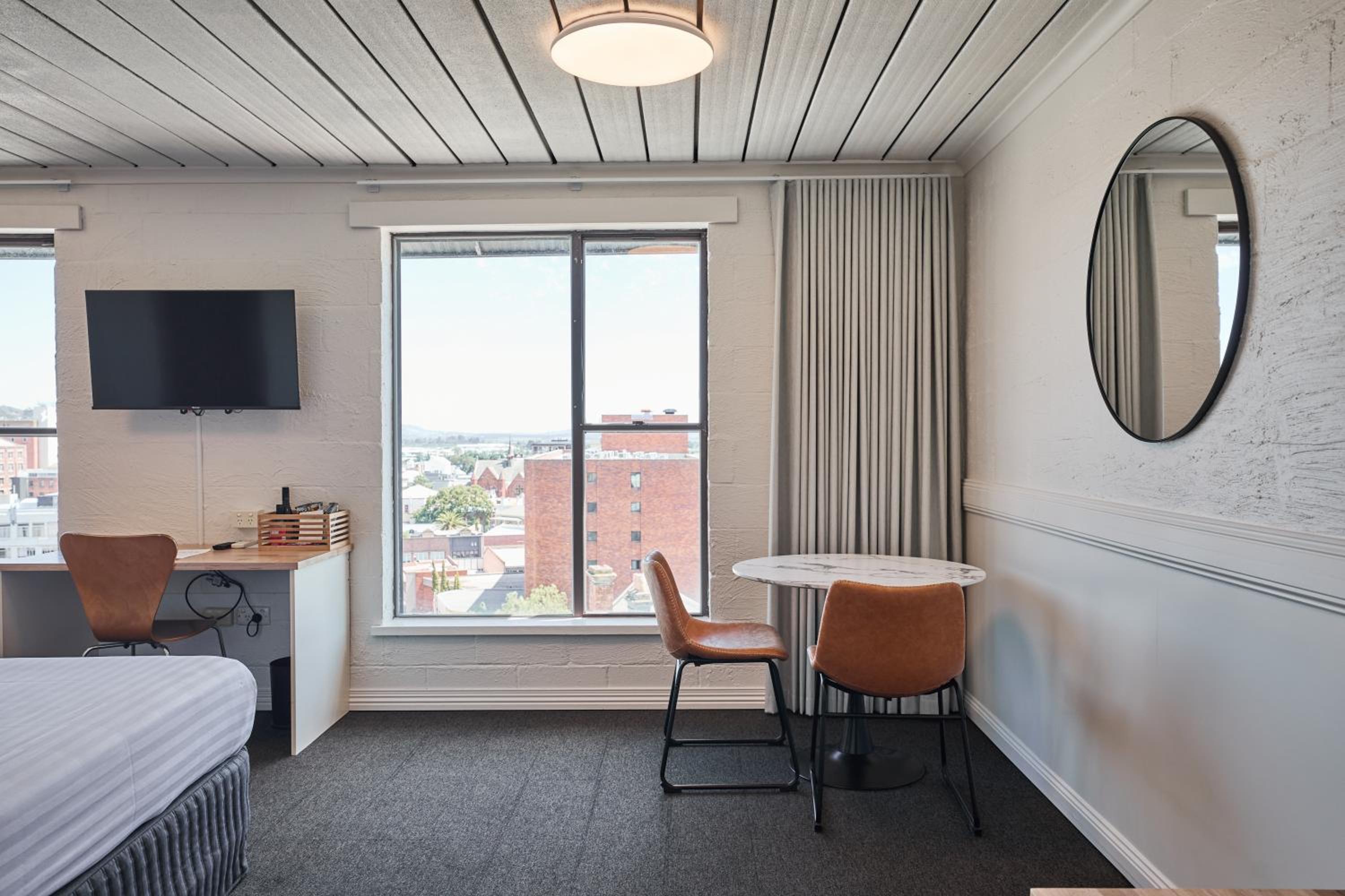 Twin Room with View - Photo 7