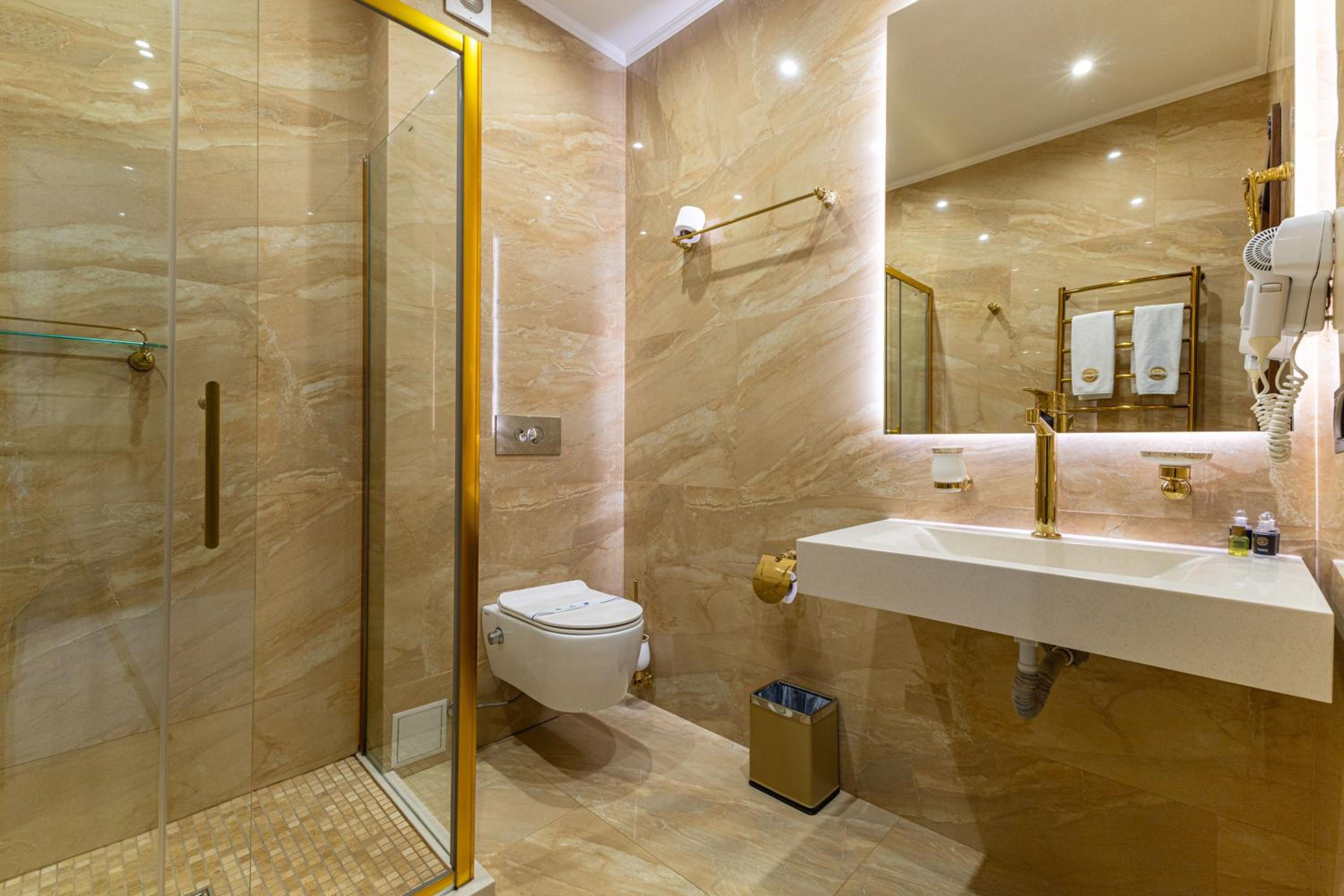 Suite photo 1