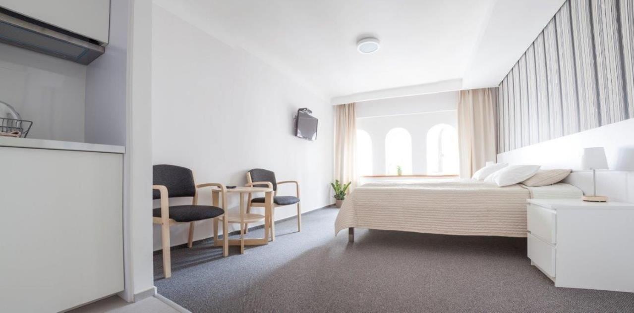 Double or Twin Room - Photo 7
