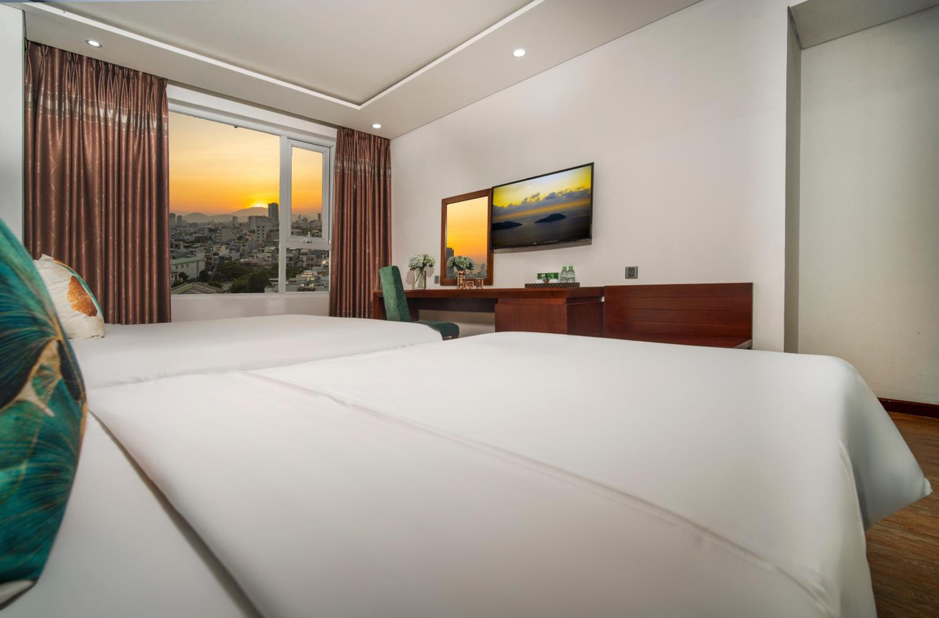Deluxe Triple Room - Photo 5