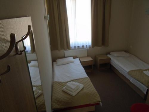 Double or Twin Room - Photo 2