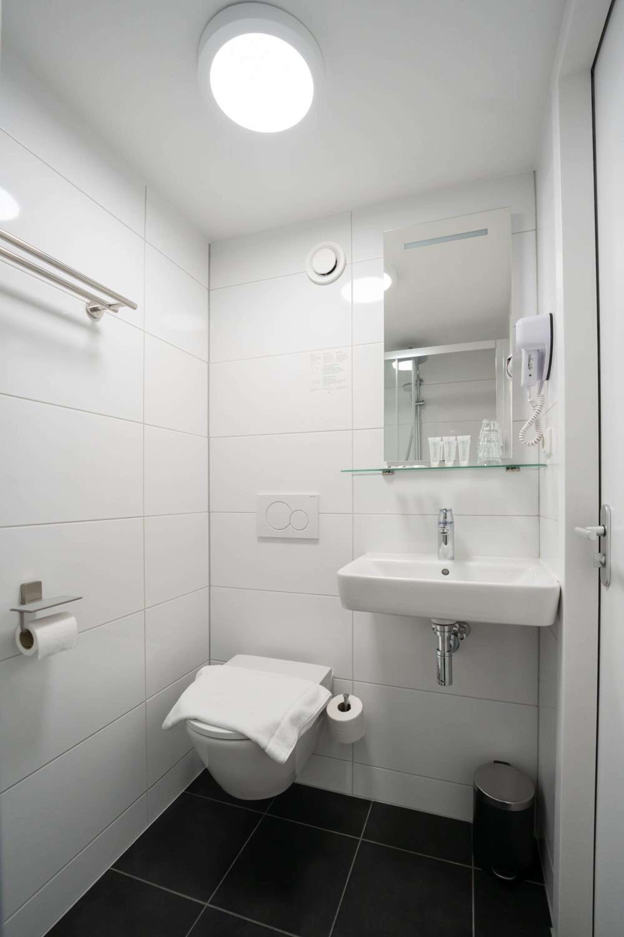 Deluxe Quad Room