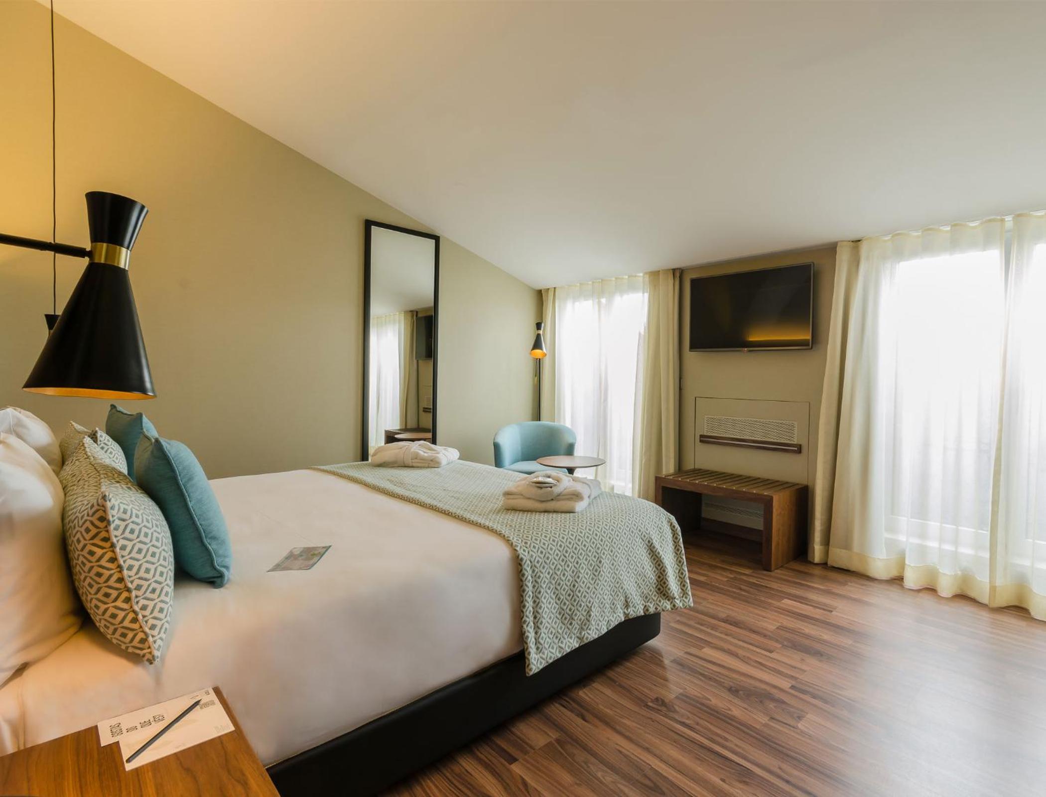 Suite (2 Adults)