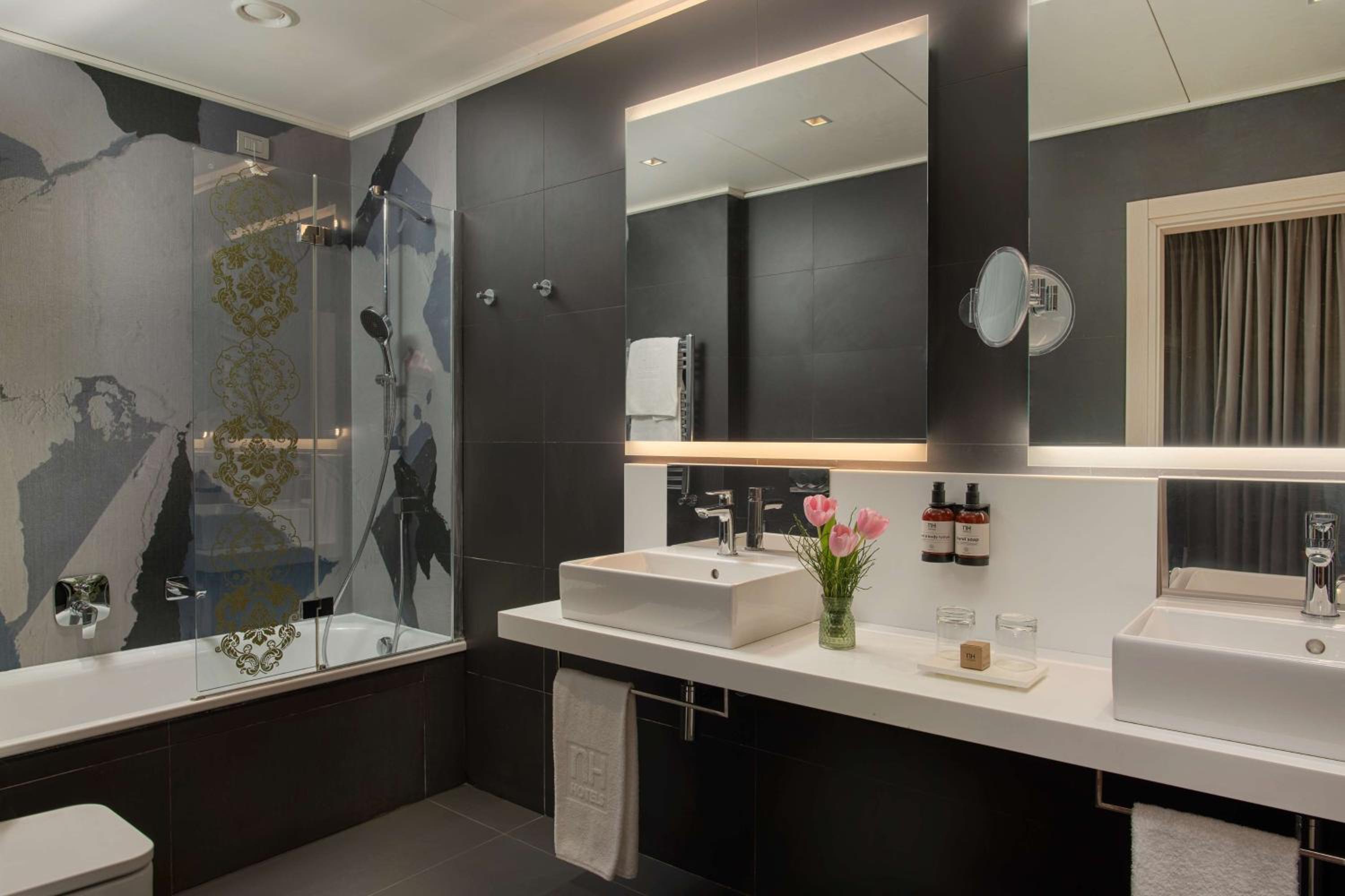 Junior Suite with View/Terrace/Extra Bed (2 Adults + 2 Children) photo 1