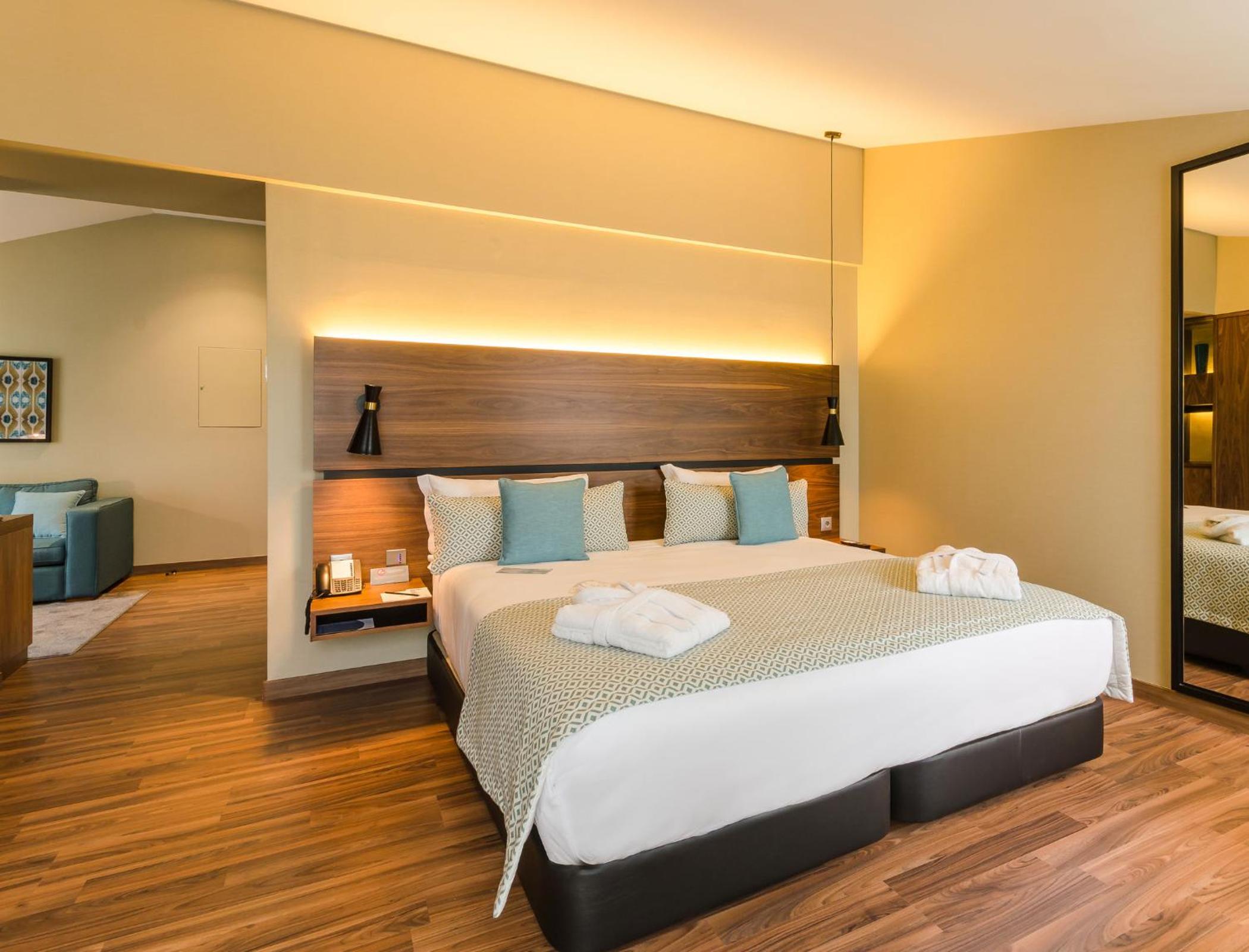 Suite (2 Adults)